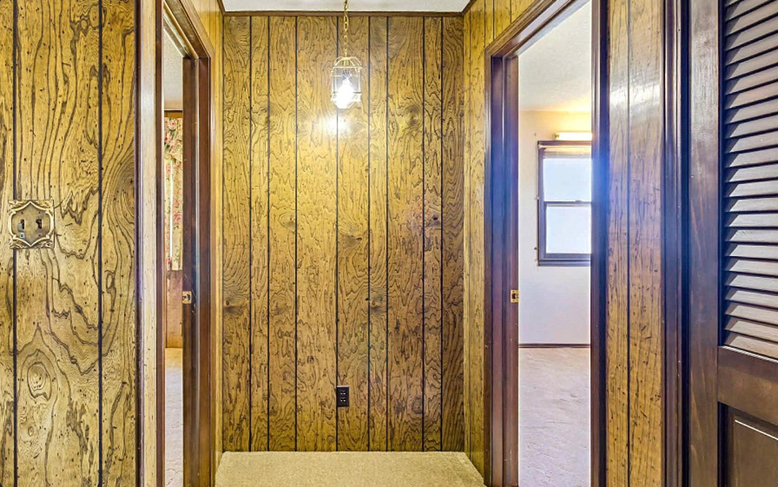 1321 W Dallas Street