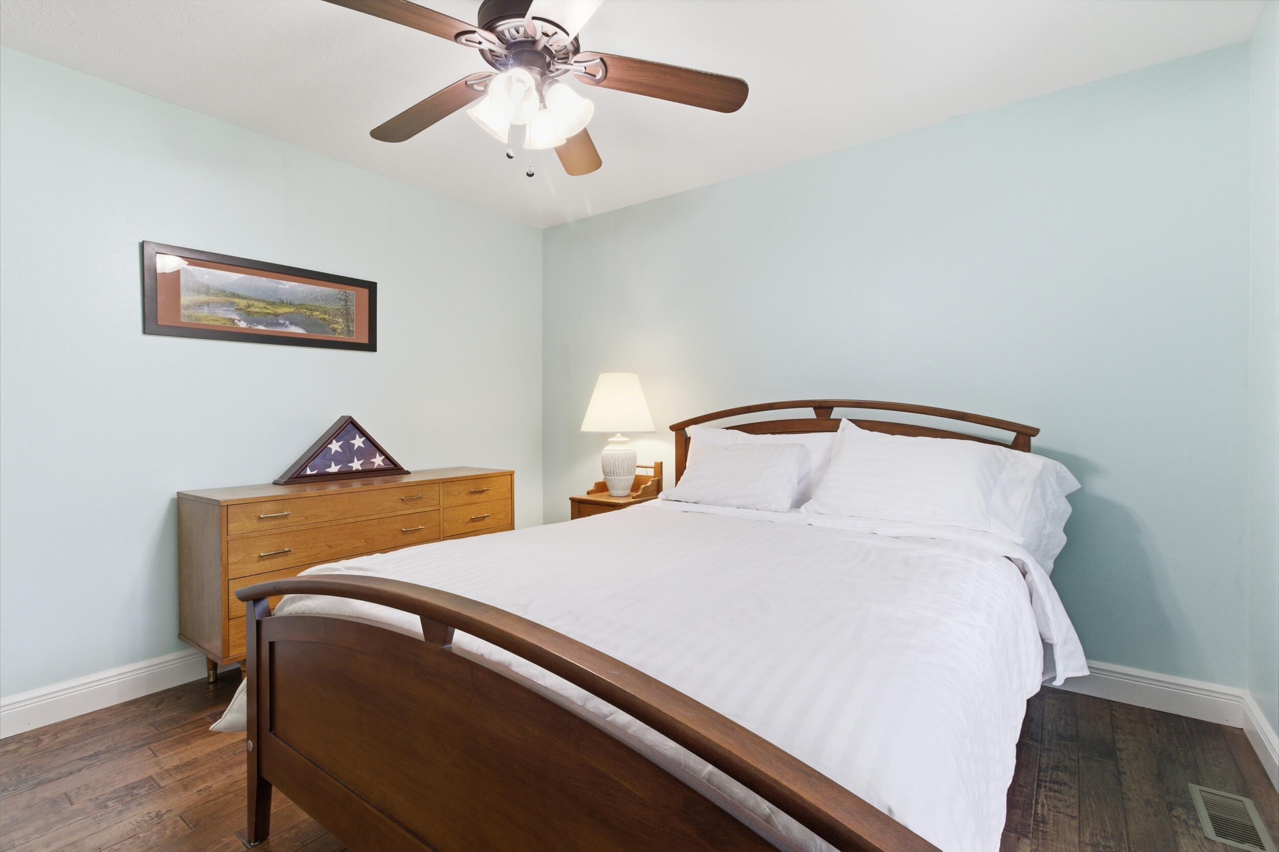 5618 E Pearson Parkway