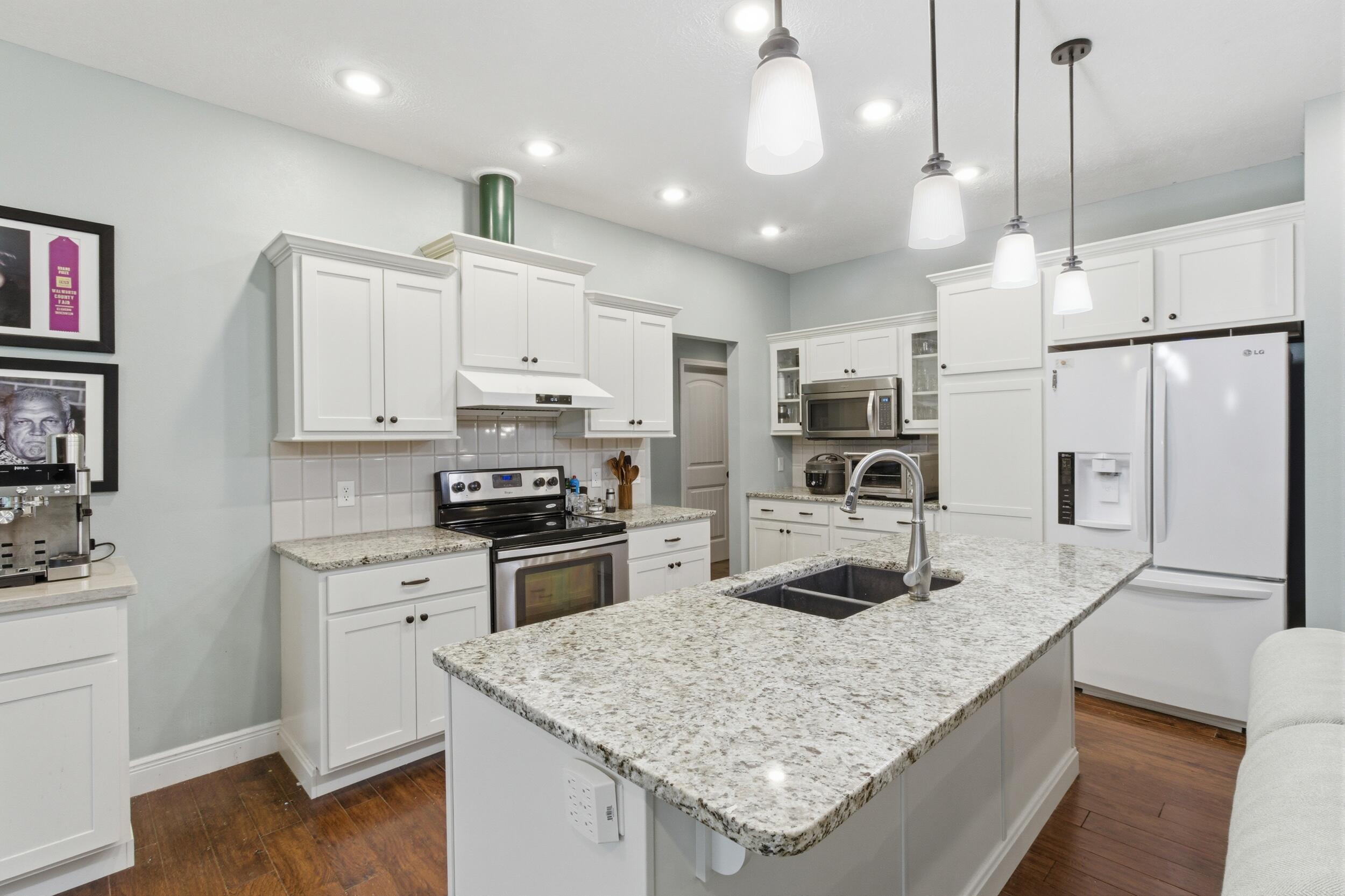 5618 E Pearson Parkway