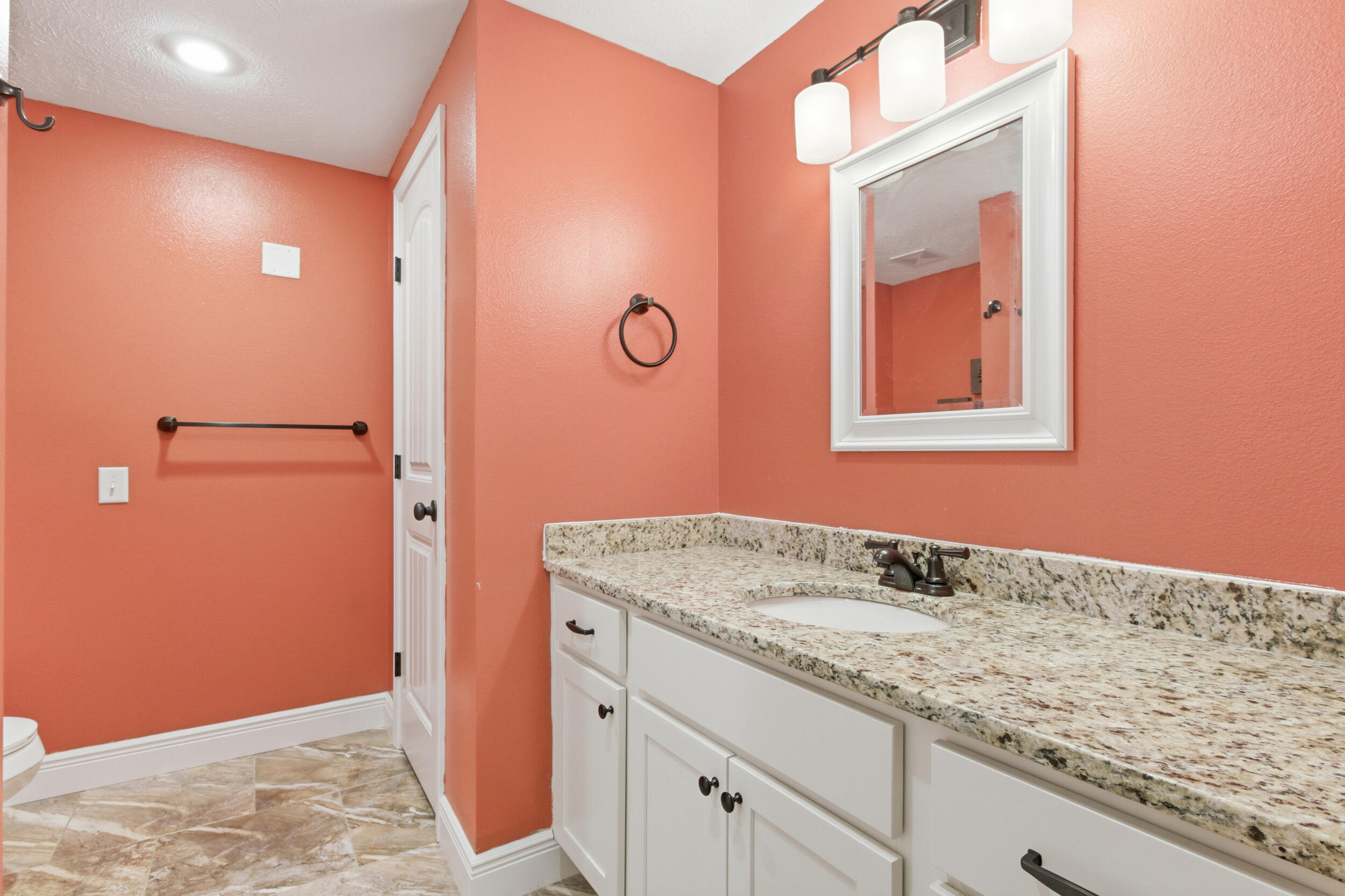 5618 E Pearson Parkway