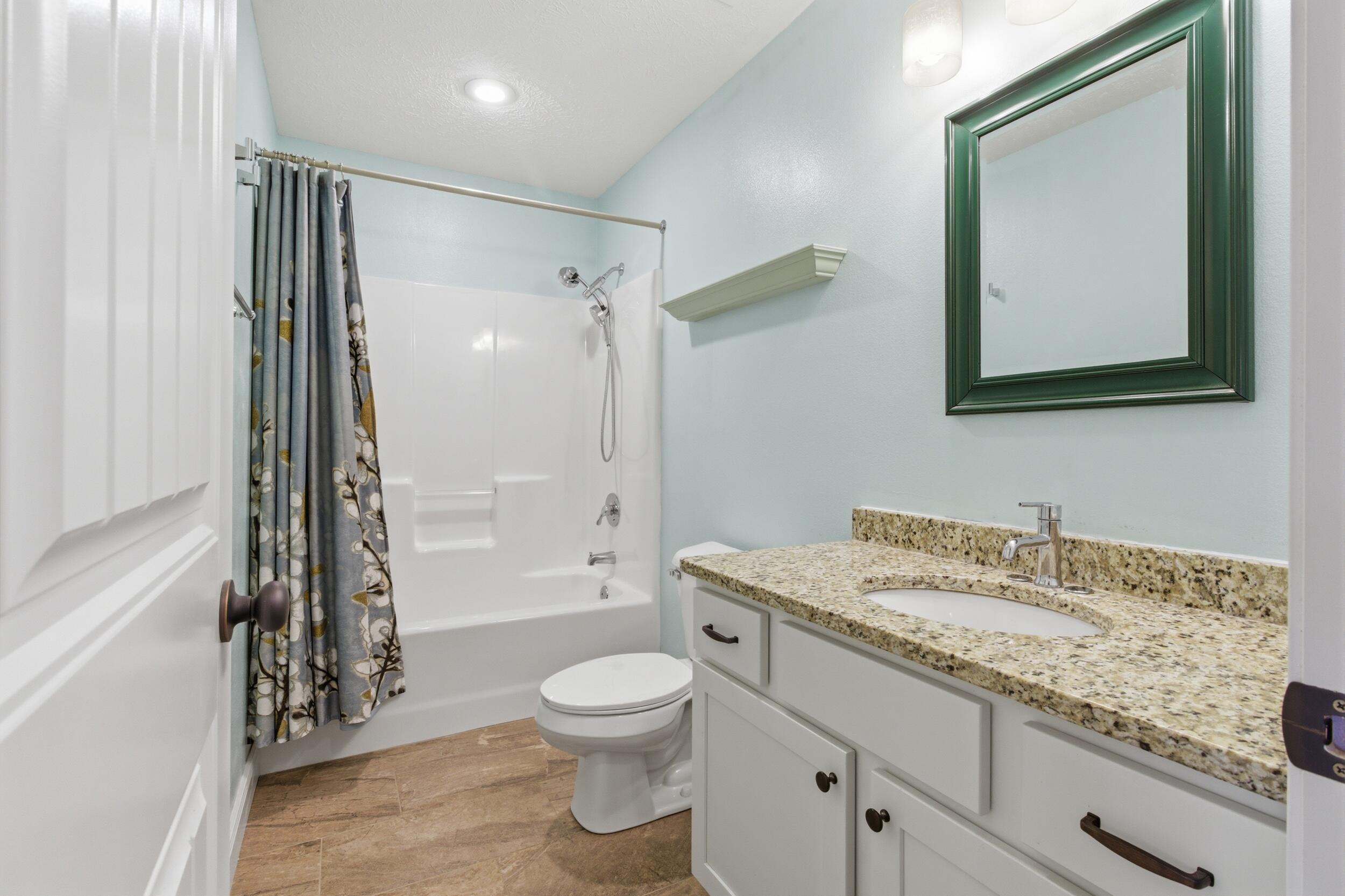 5618 E Pearson Parkway