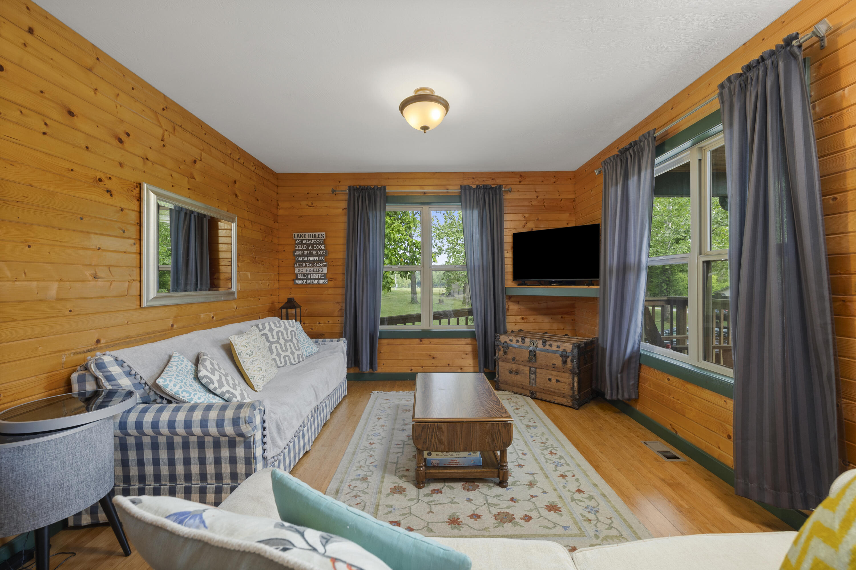 165 Edgewater Circle