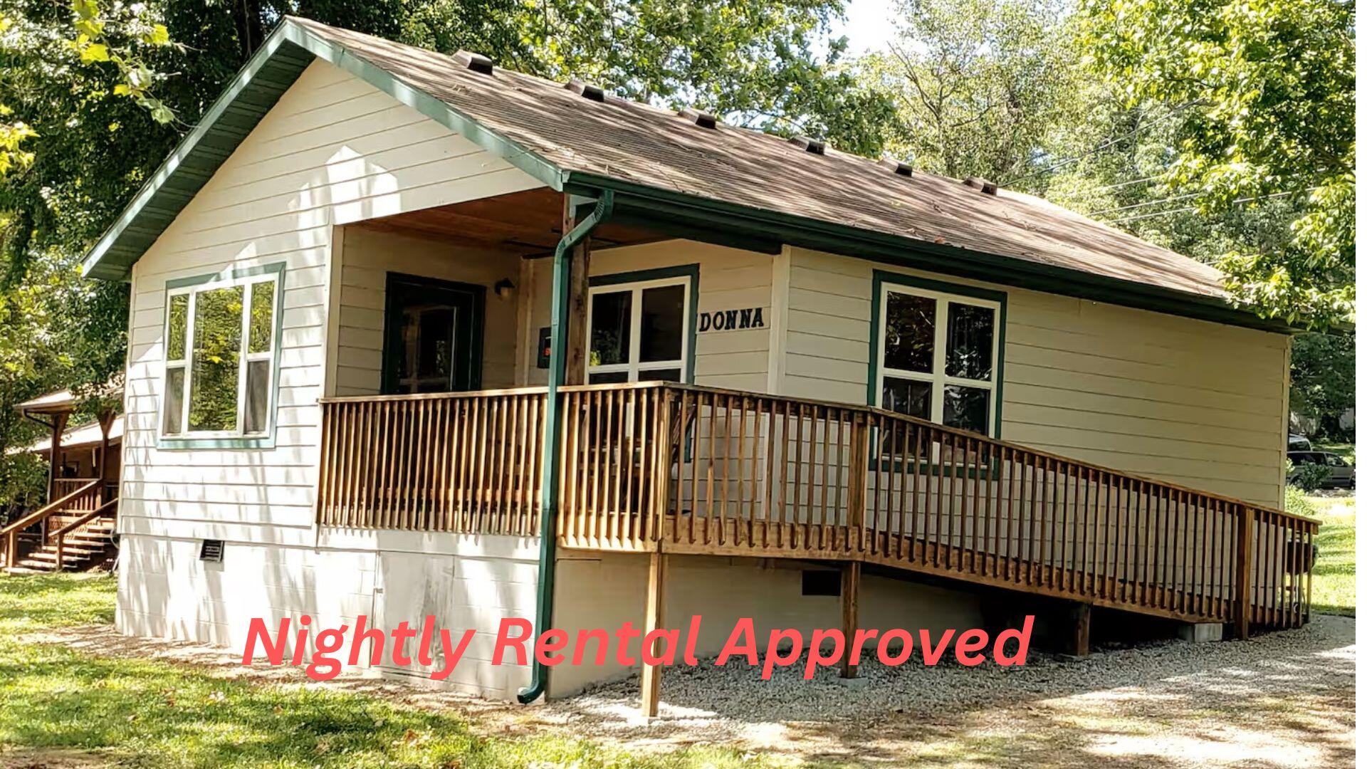 165 Edgewater Circle