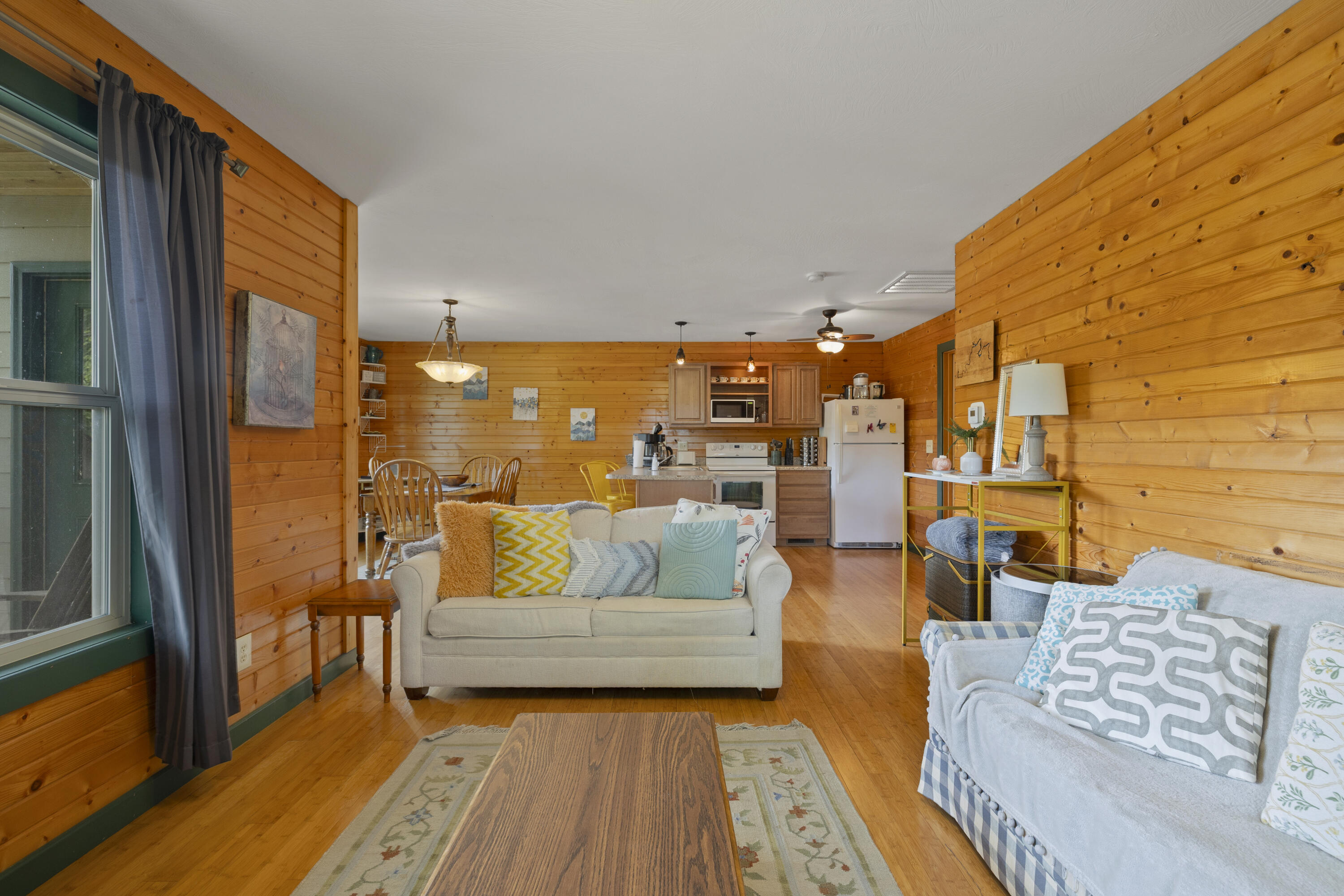165 Edgewater Circle