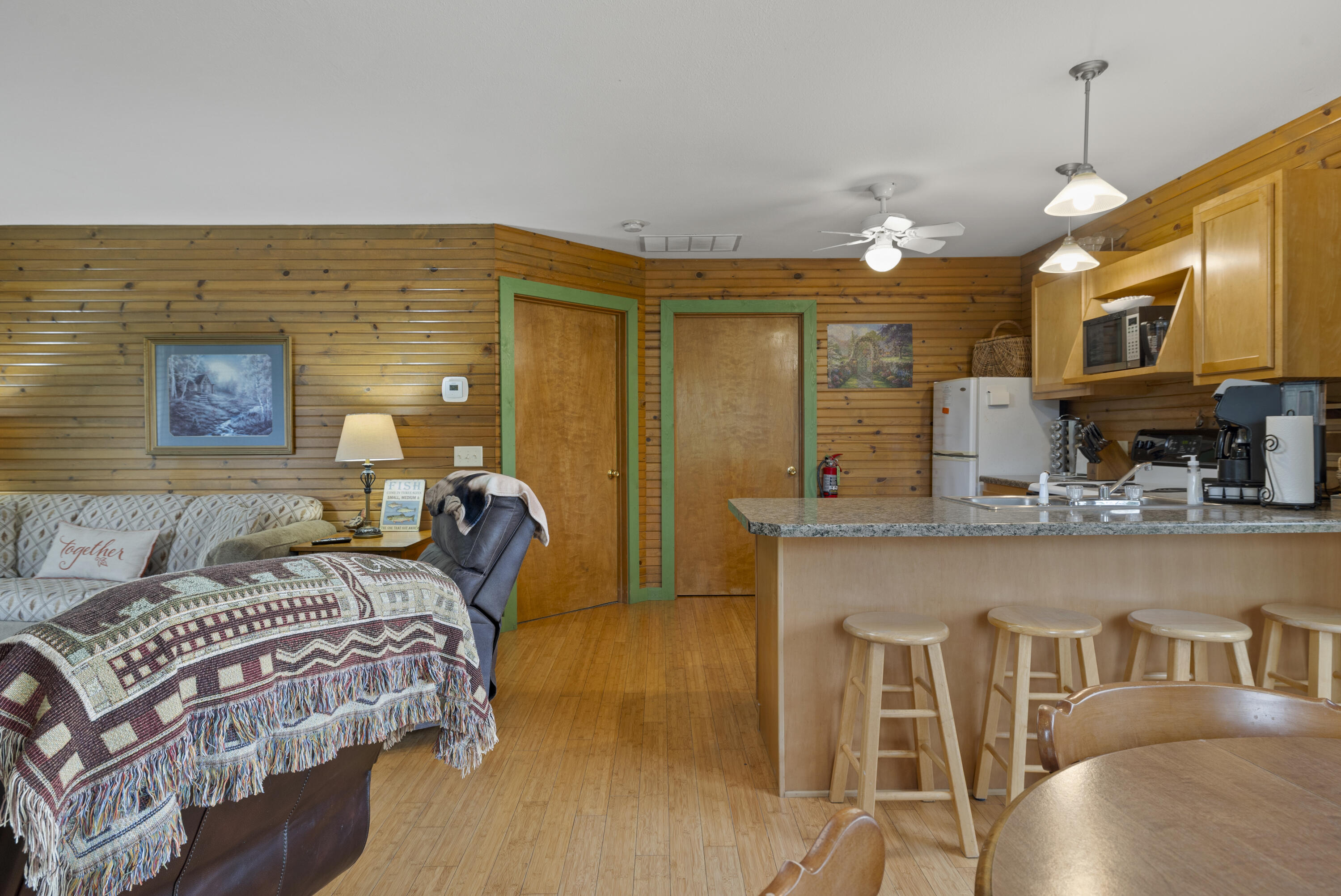 195 Edgewater Circle