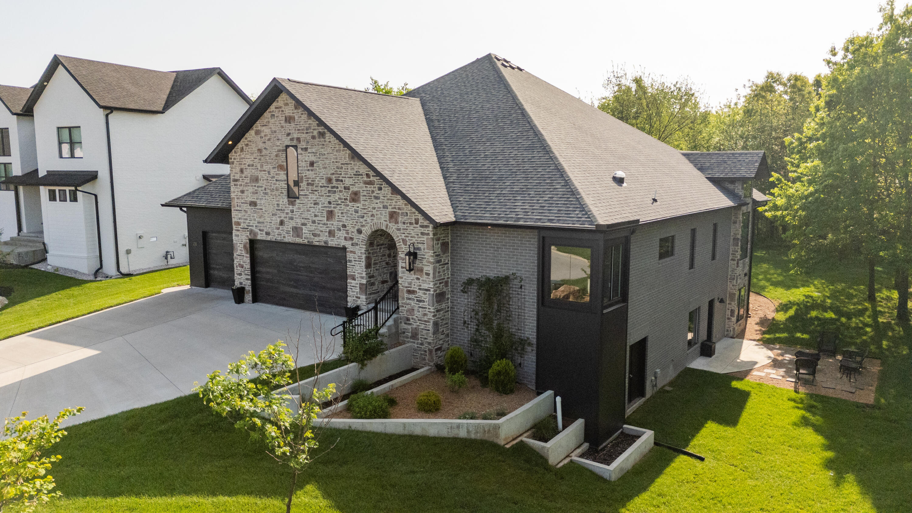 200 N Blarney Court