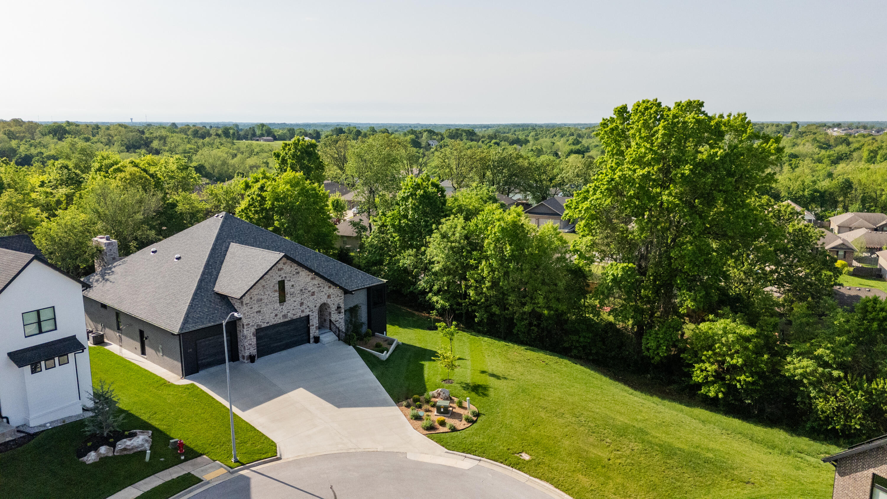 200 N Blarney Court