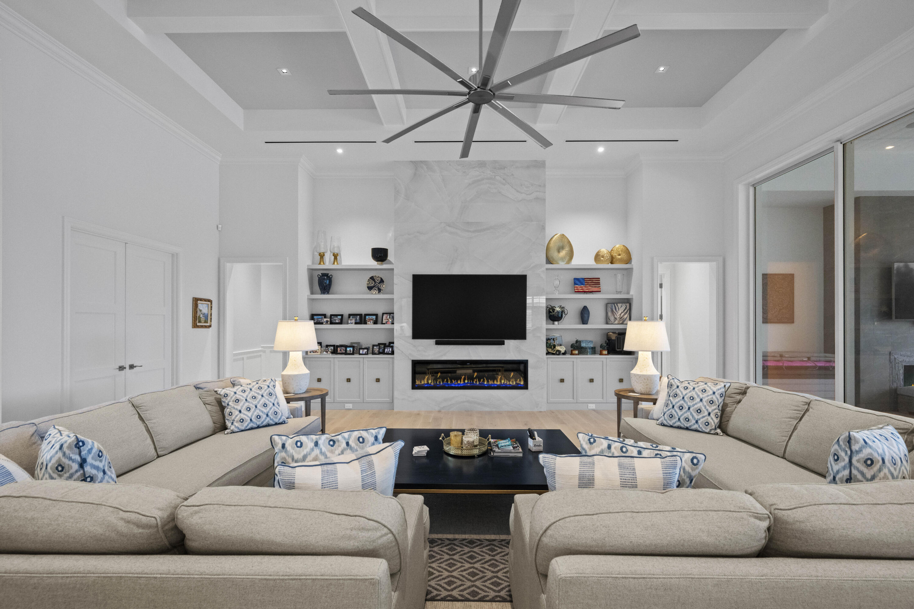 206 Locha Drive