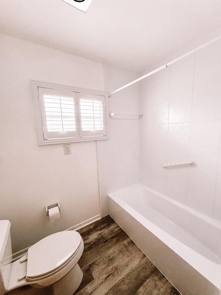 8053 SE Carlton Street