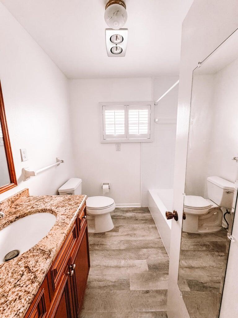 8053 SE Carlton Street