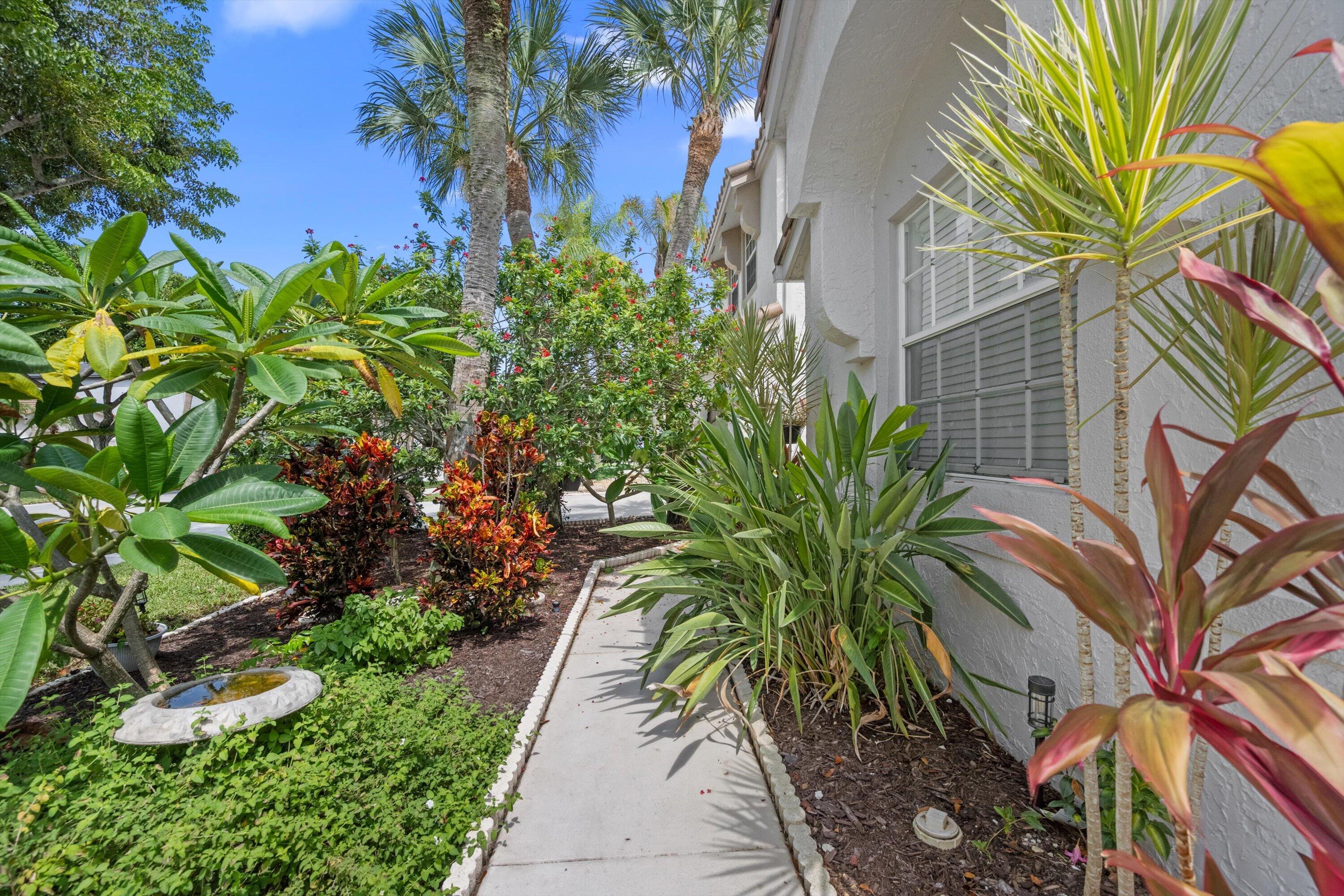7865 Rockport Circle