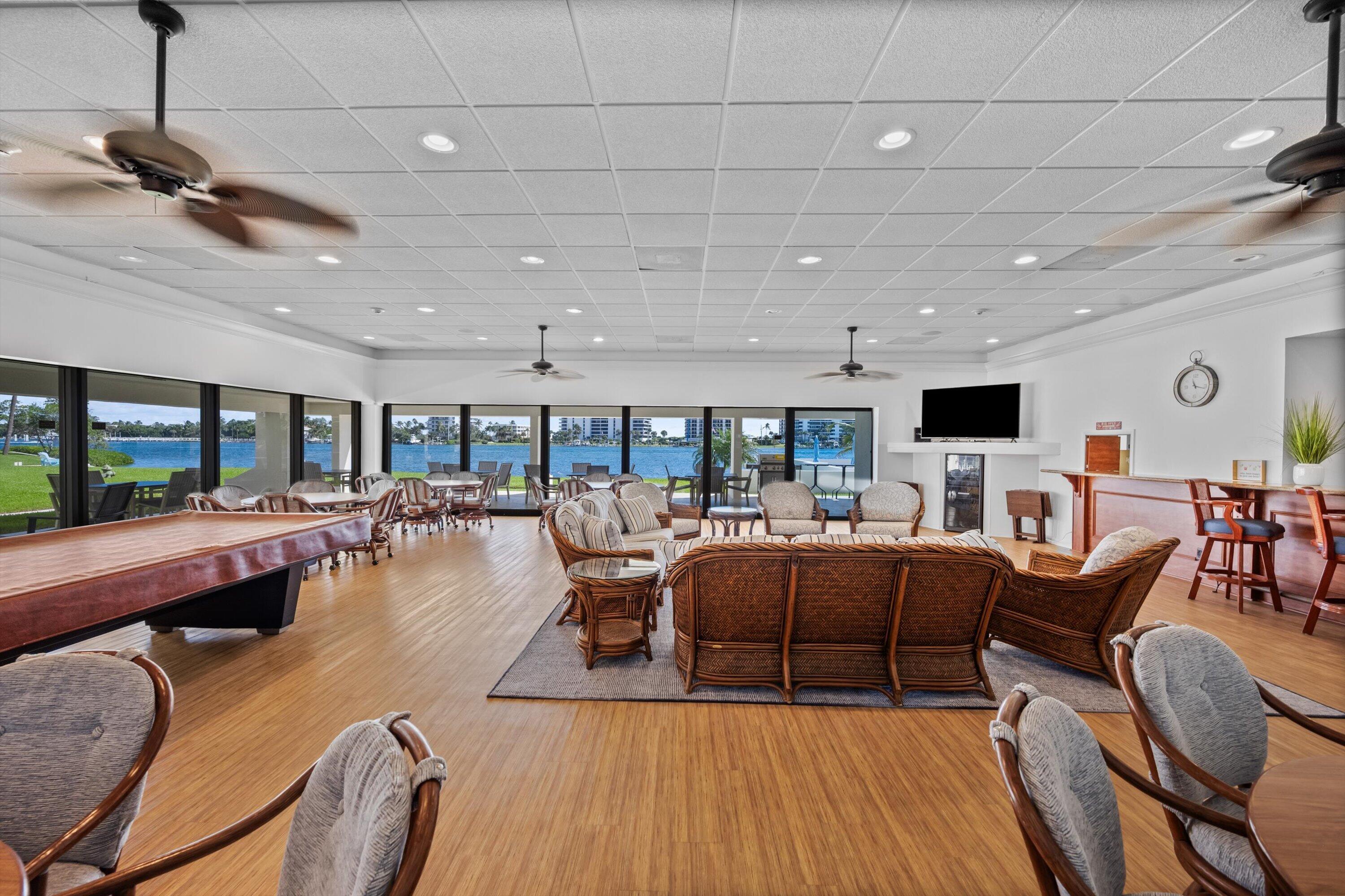 19800 SANDPOINTE BAY Drive 807