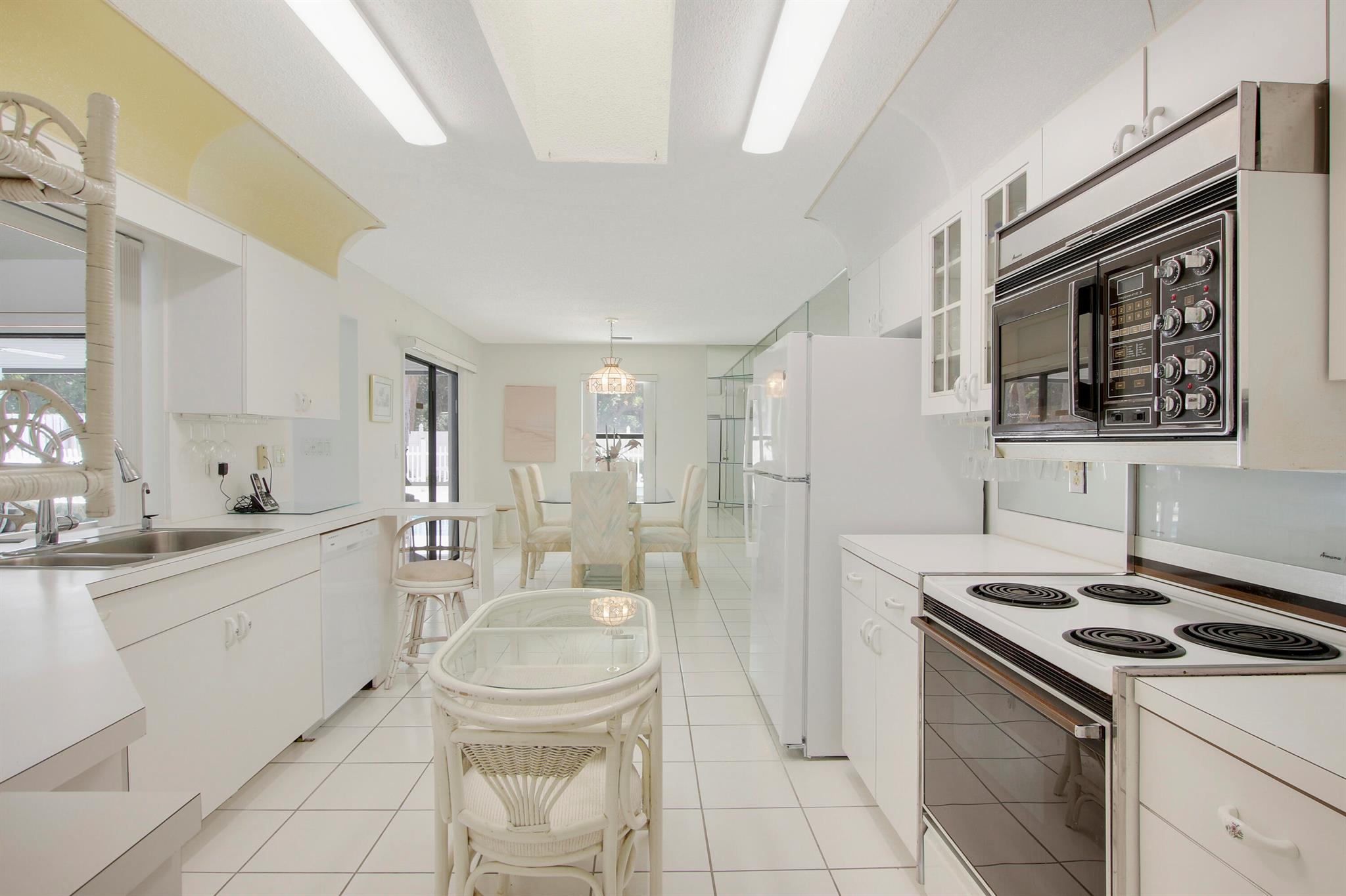 901 Sandy Oaks Drive