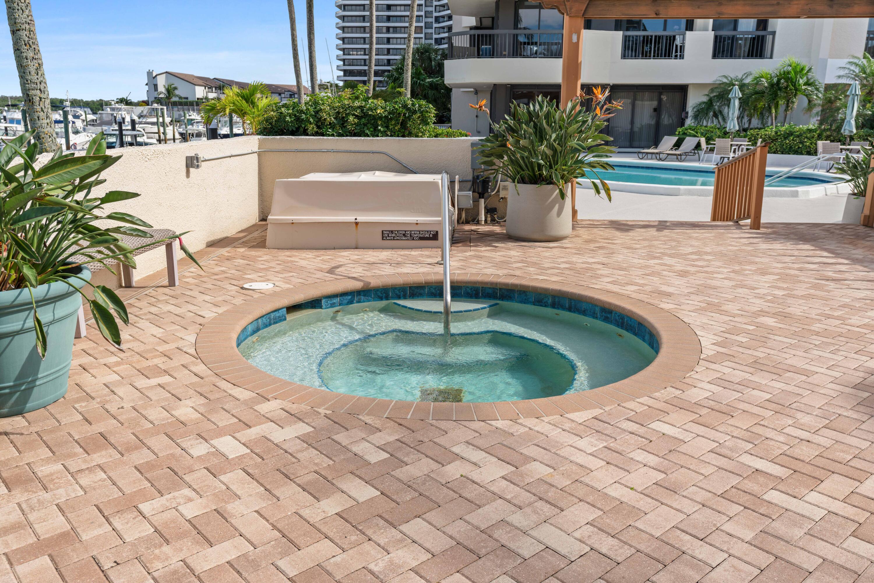 108 Lakeshore Drive 839