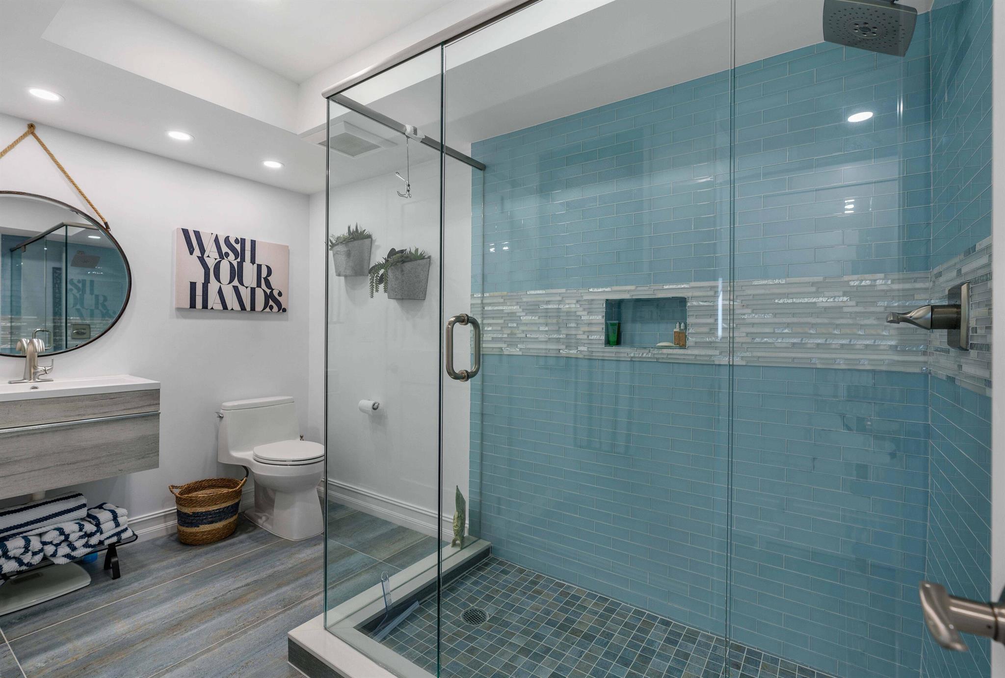 108 Lakeshore Drive 839