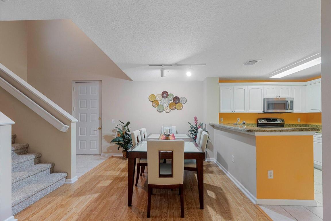 4892 Chancellor Drive 20