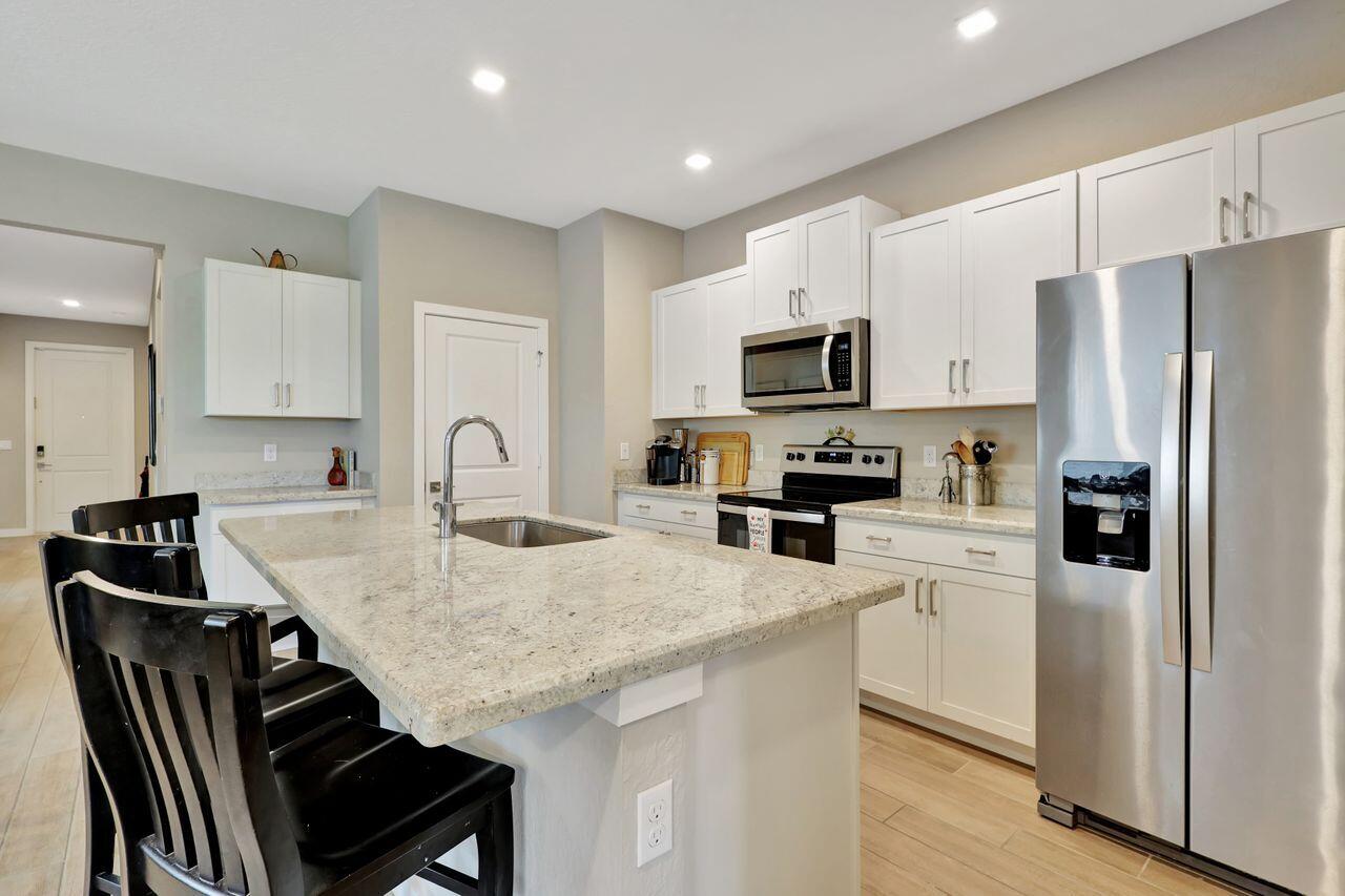 5757 SE Pinehurst Trail
