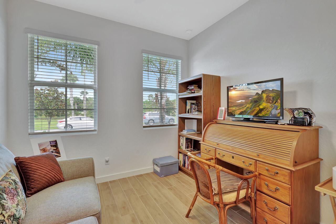 5757 SE Pinehurst Trail