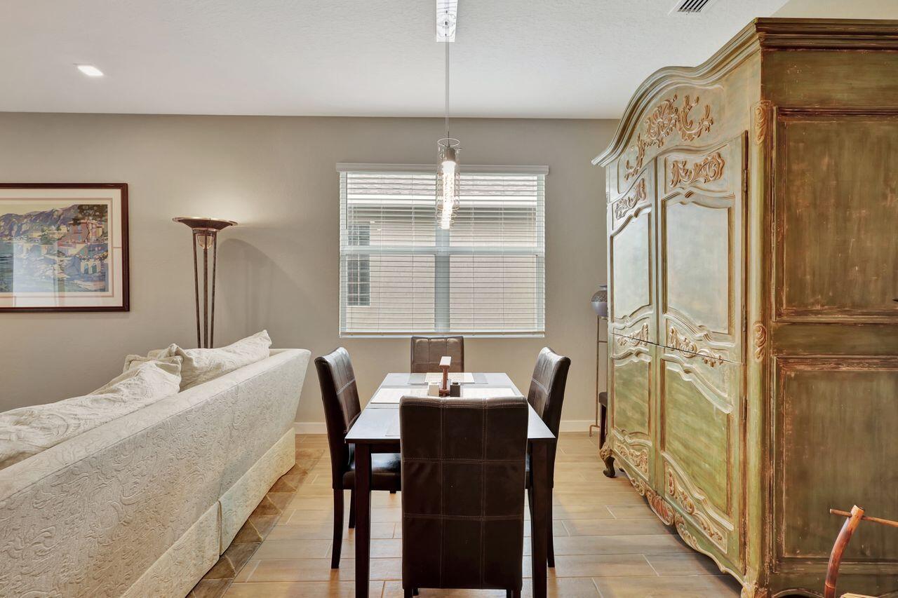 5757 SE Pinehurst Trail