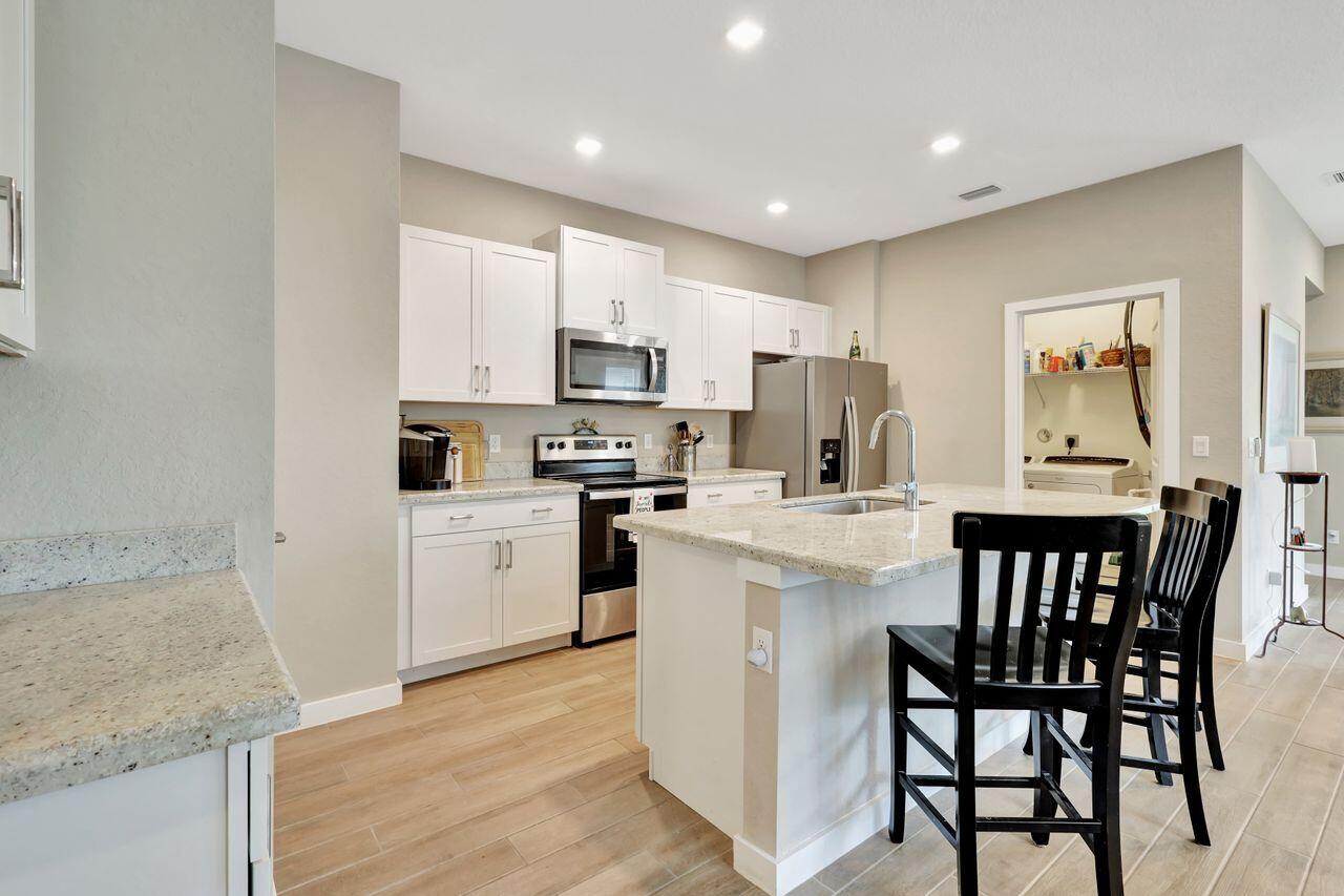 5757 SE Pinehurst Trail