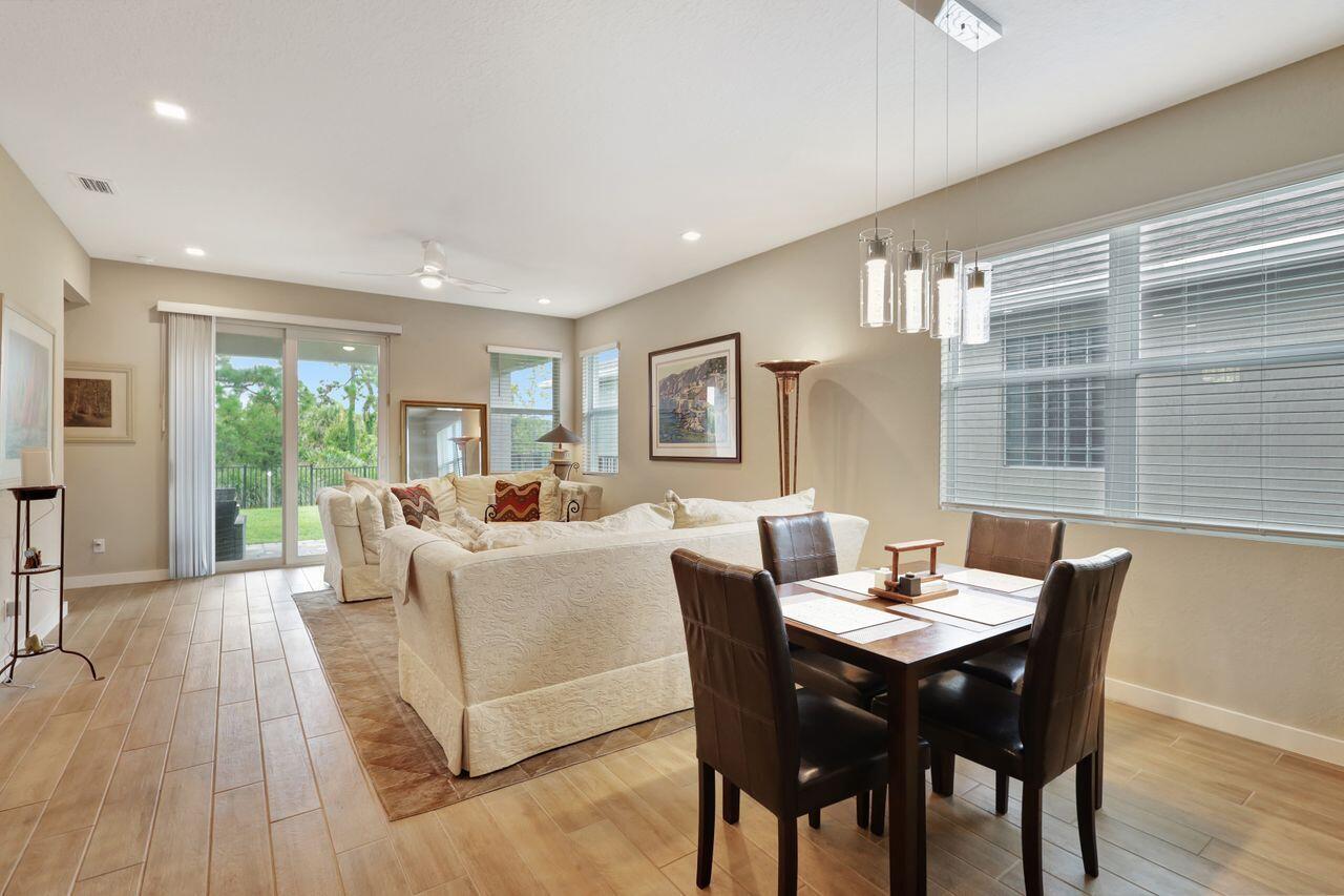 5757 SE Pinehurst Trail