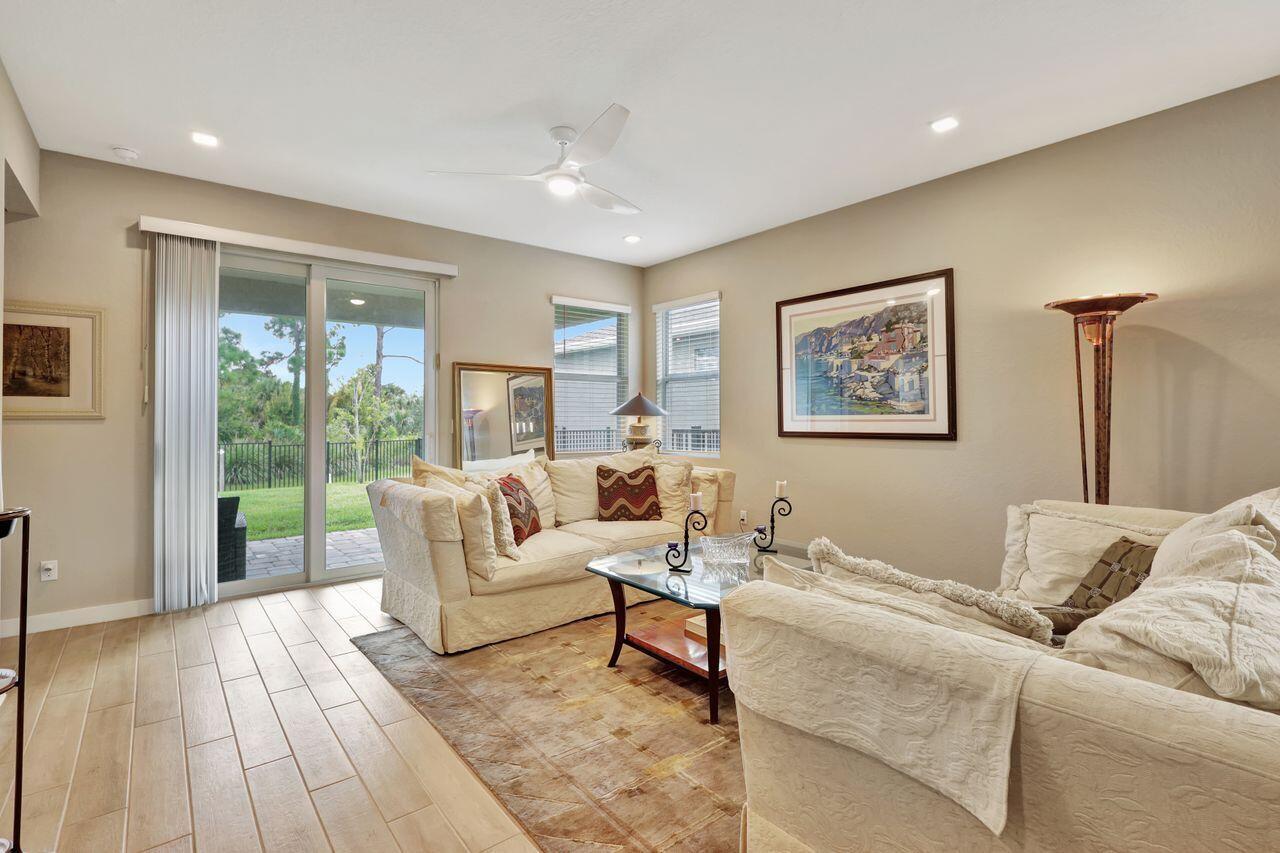 5757 SE Pinehurst Trail