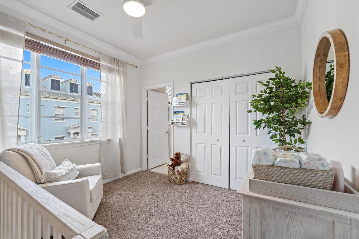 163 Greenwich Circle