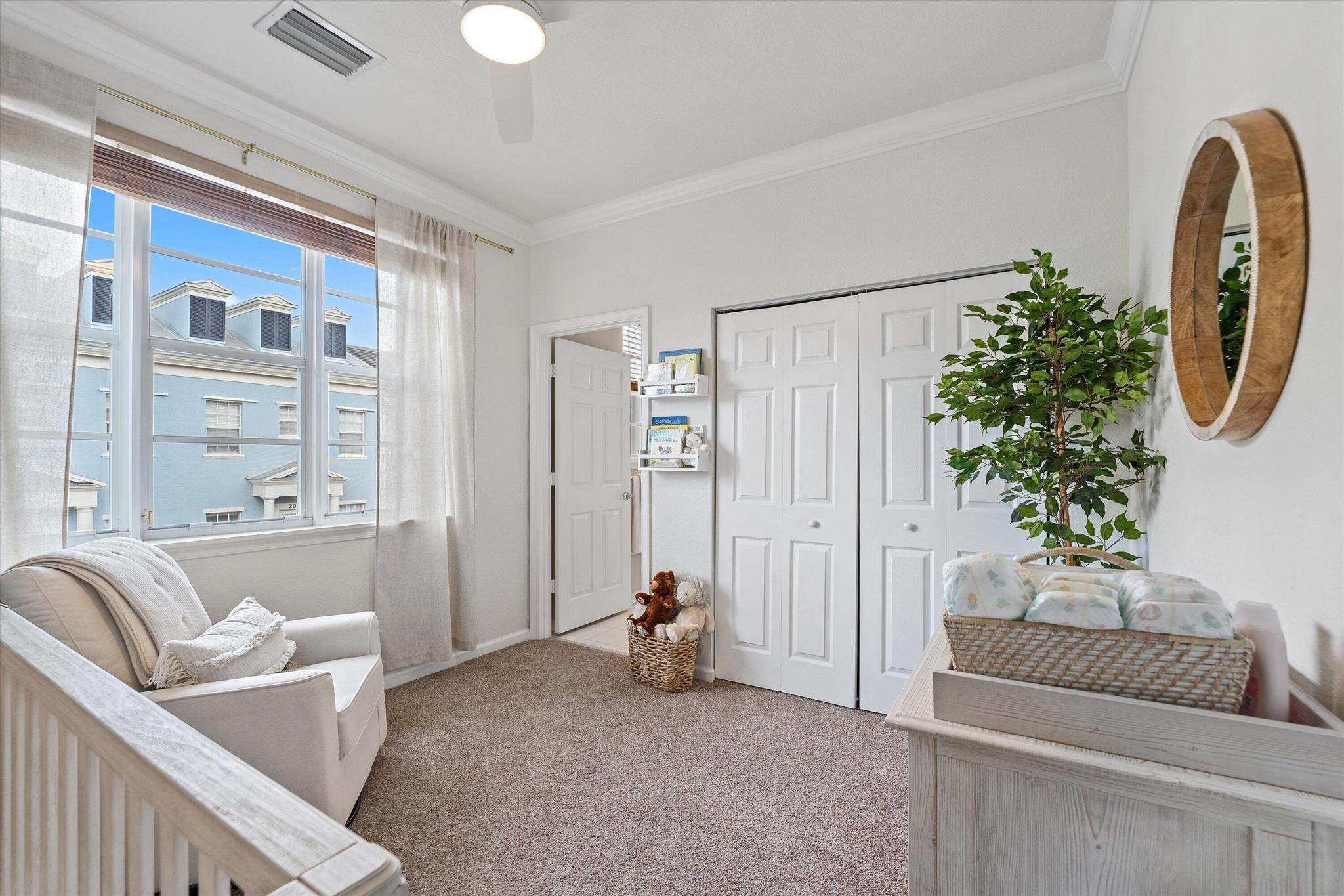 163 Greenwich Circle