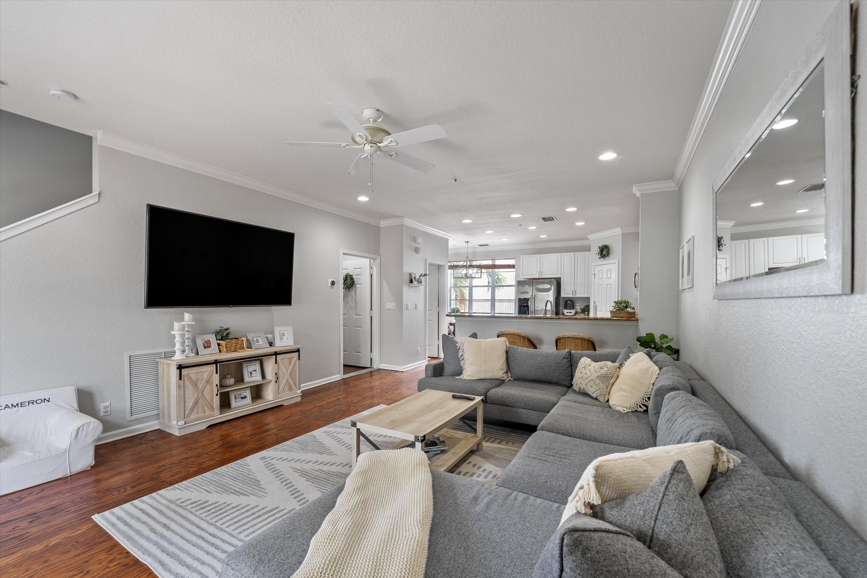 163 Greenwich Circle