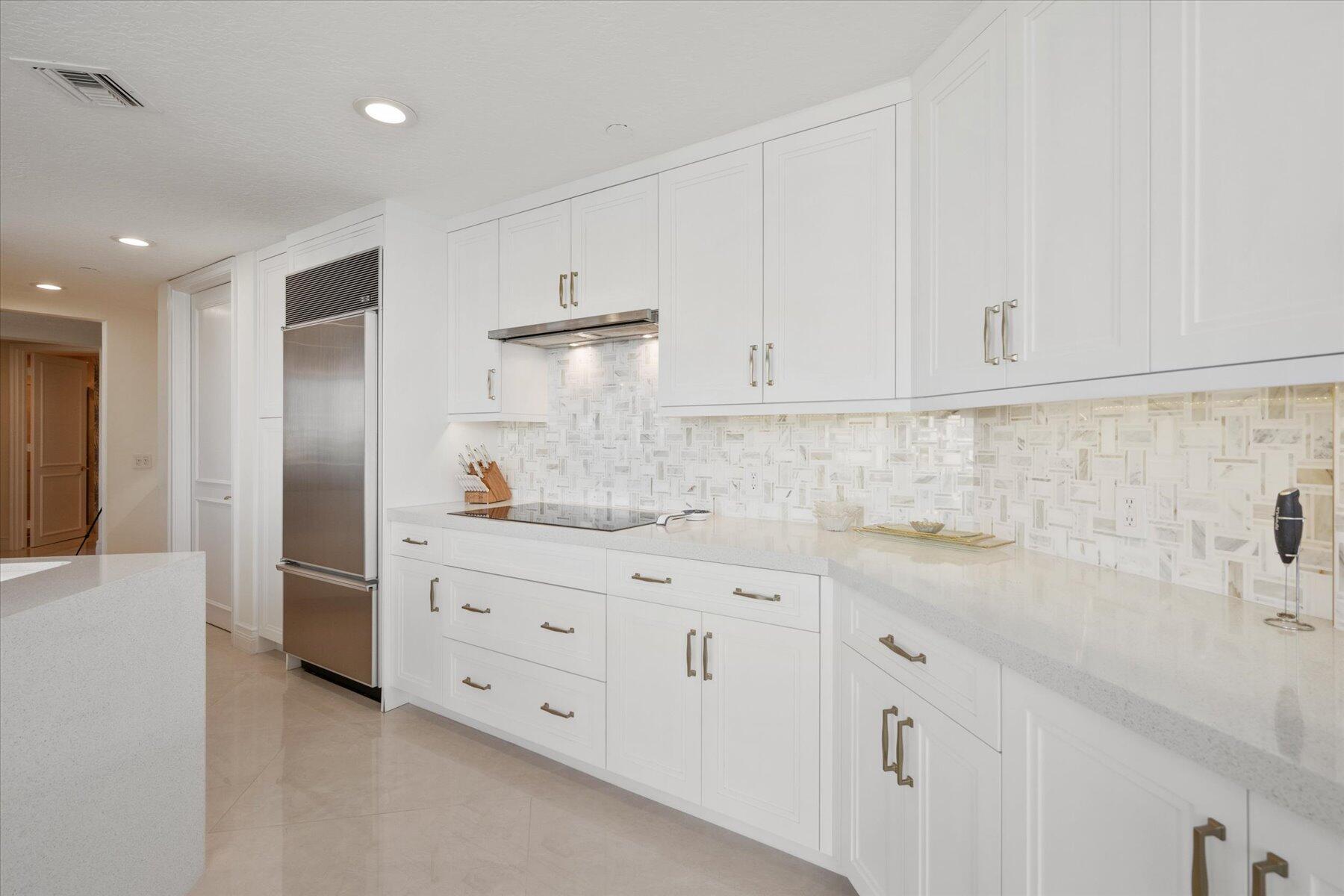 425 Beach Road Ph-O