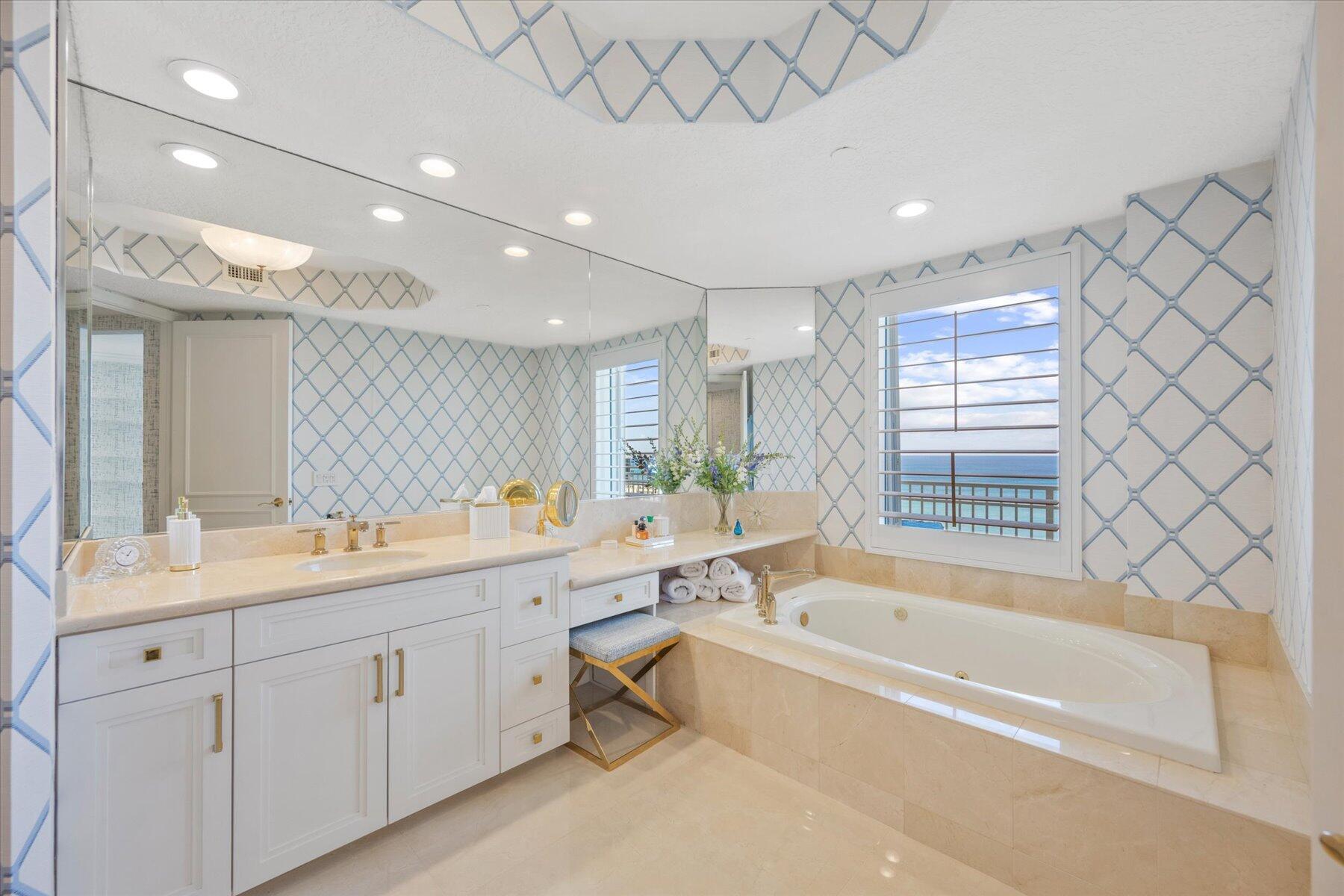 425 Beach Road Ph-O