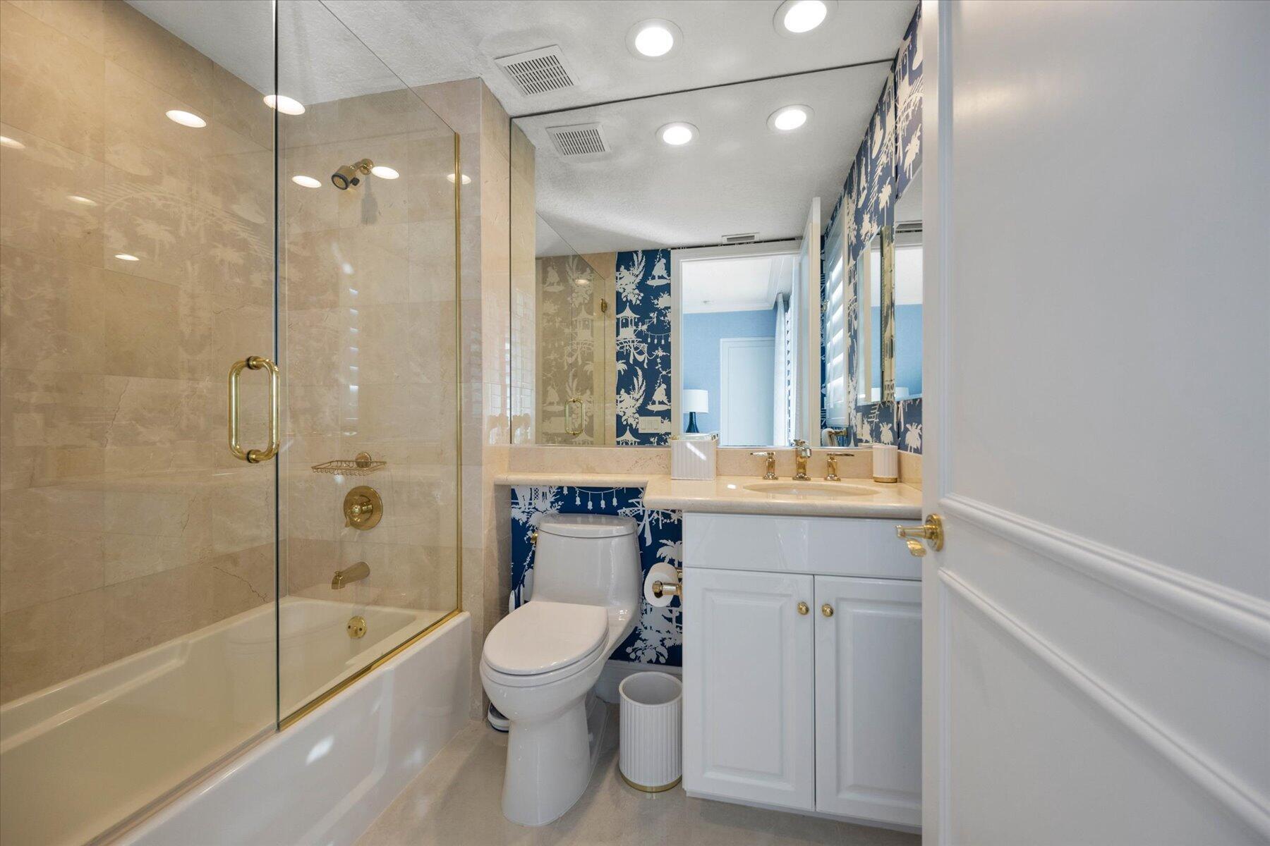 425 Beach Road Ph-O