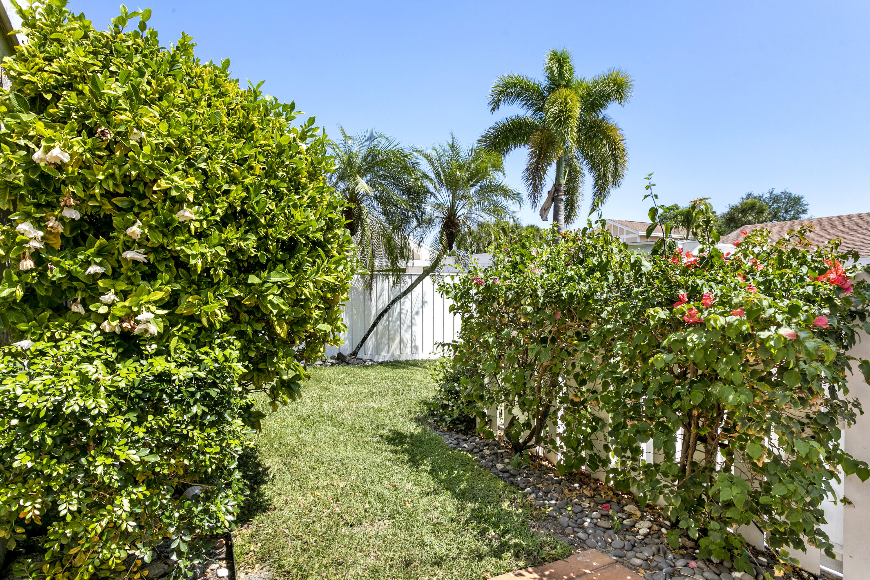 3697 Cape Pointe Circle