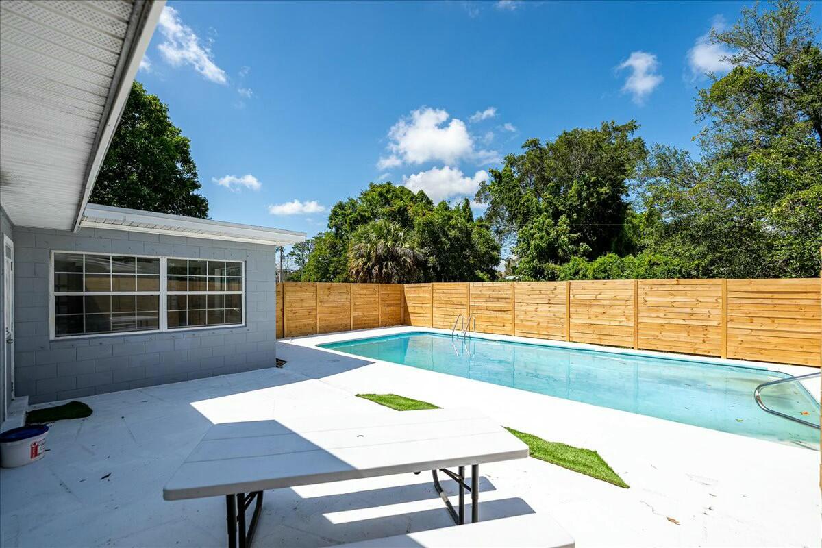 2410 Nebraska Avenue