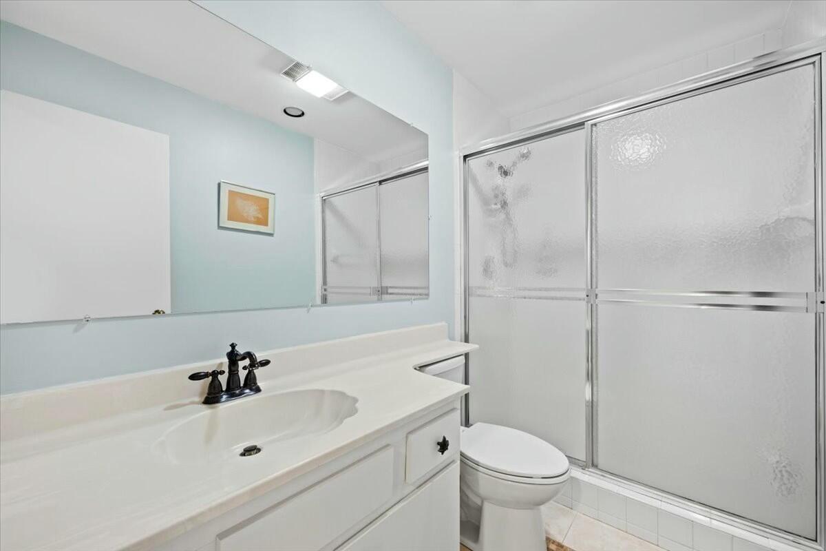 17210 Fownes Crescent