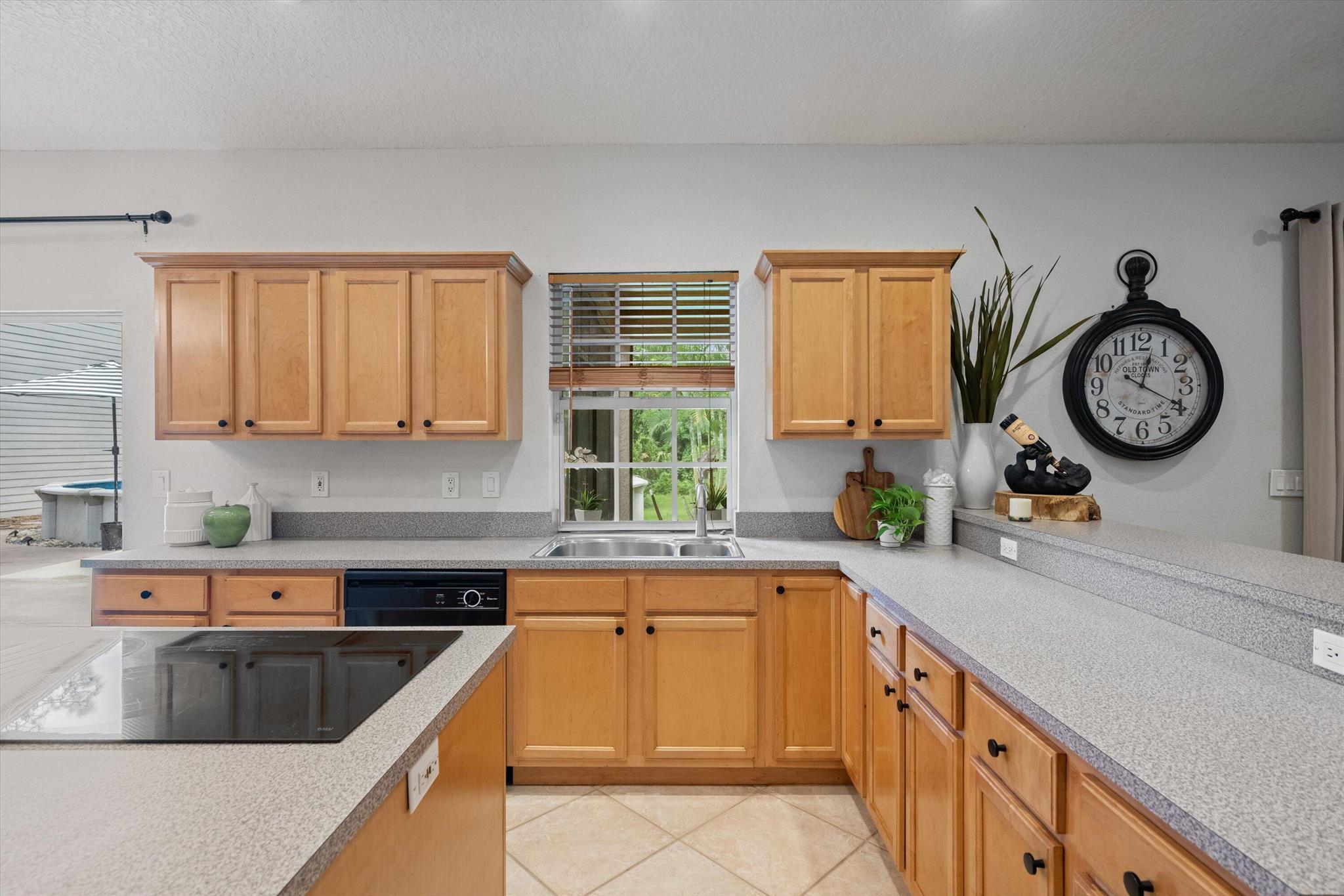 10771 154th Road N