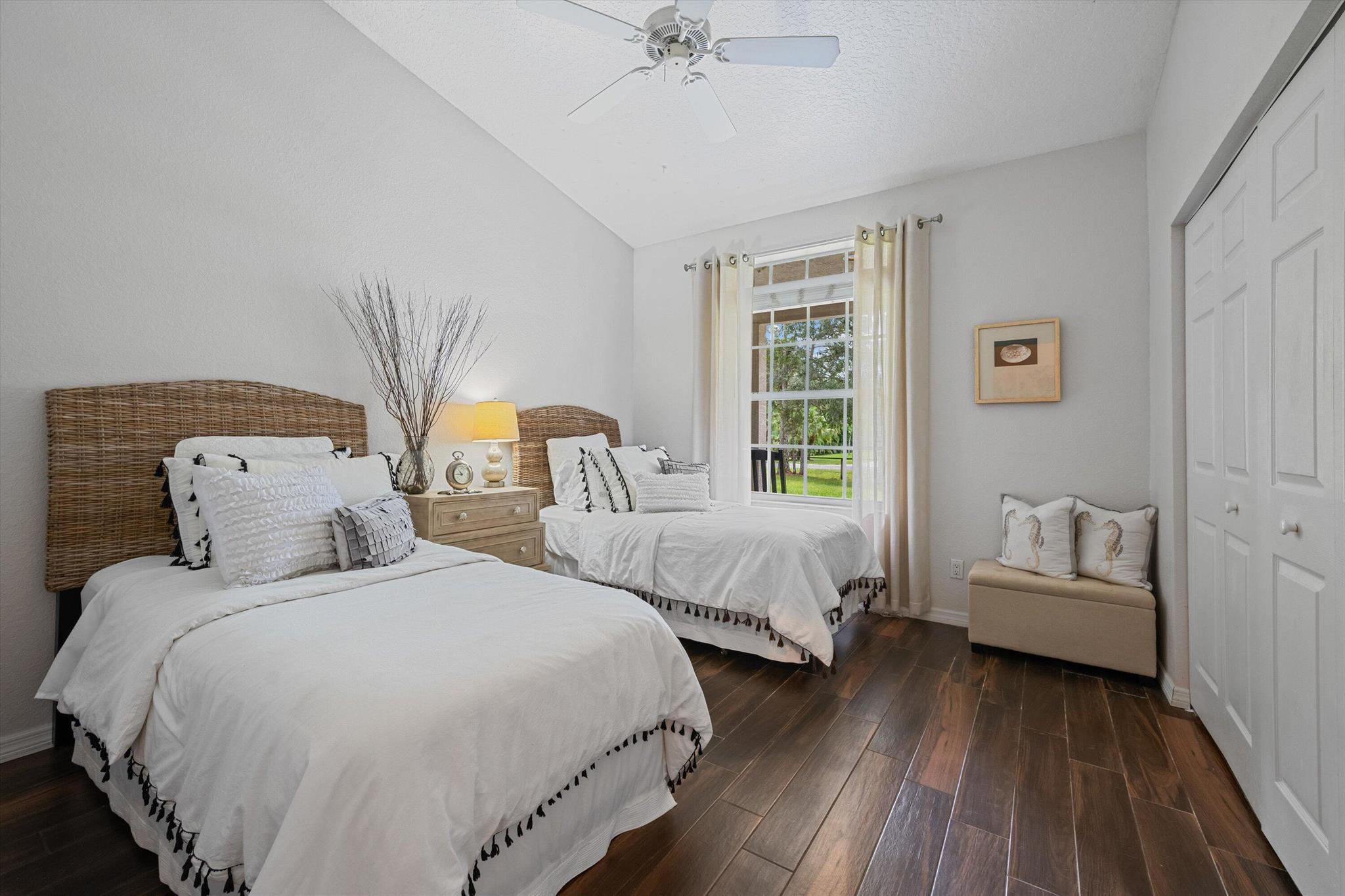 10771 154th Road N