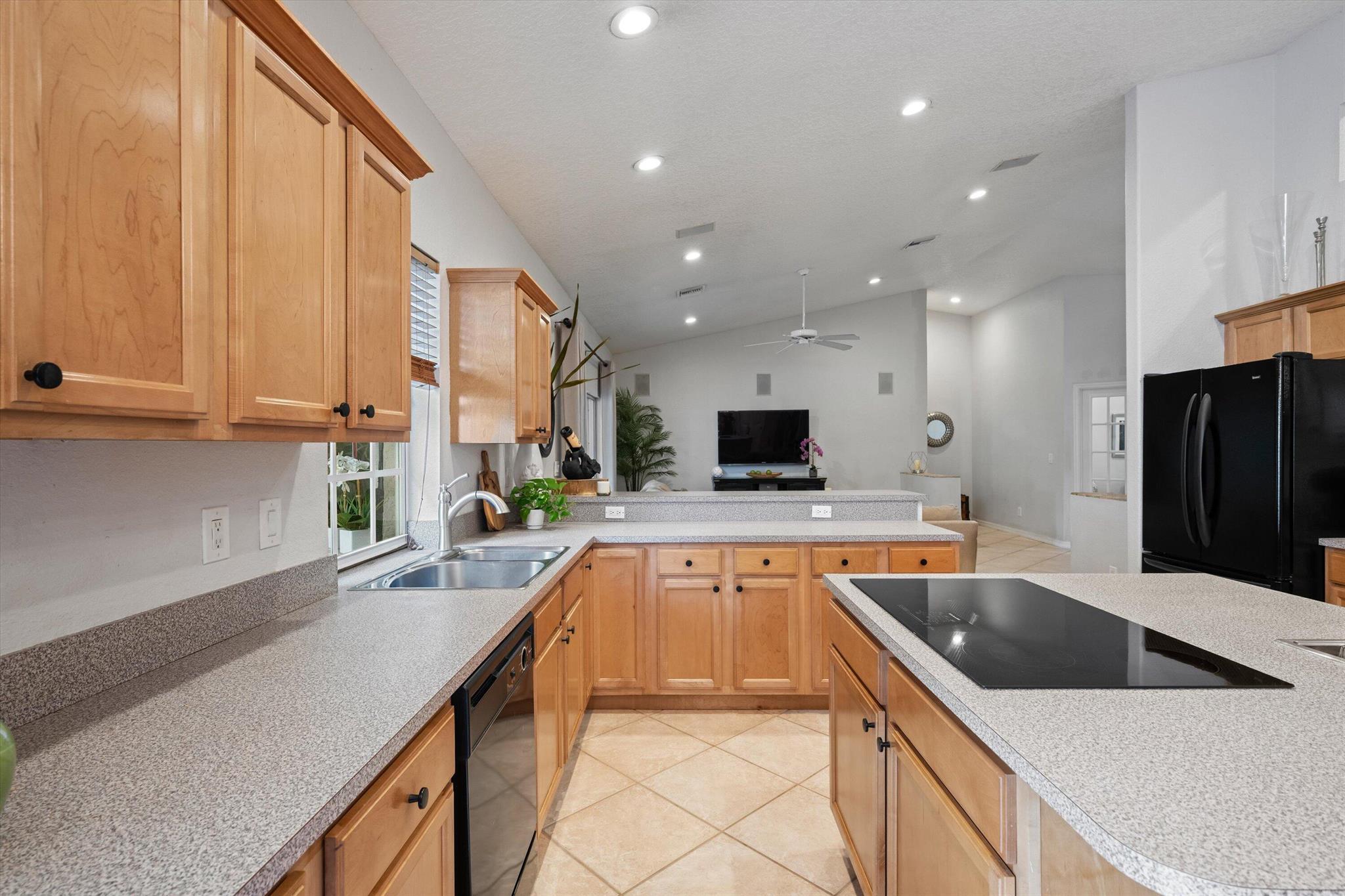 10771 154th Road N