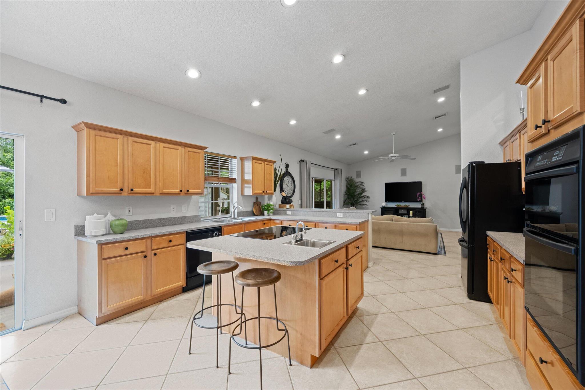 10771 154th Road N