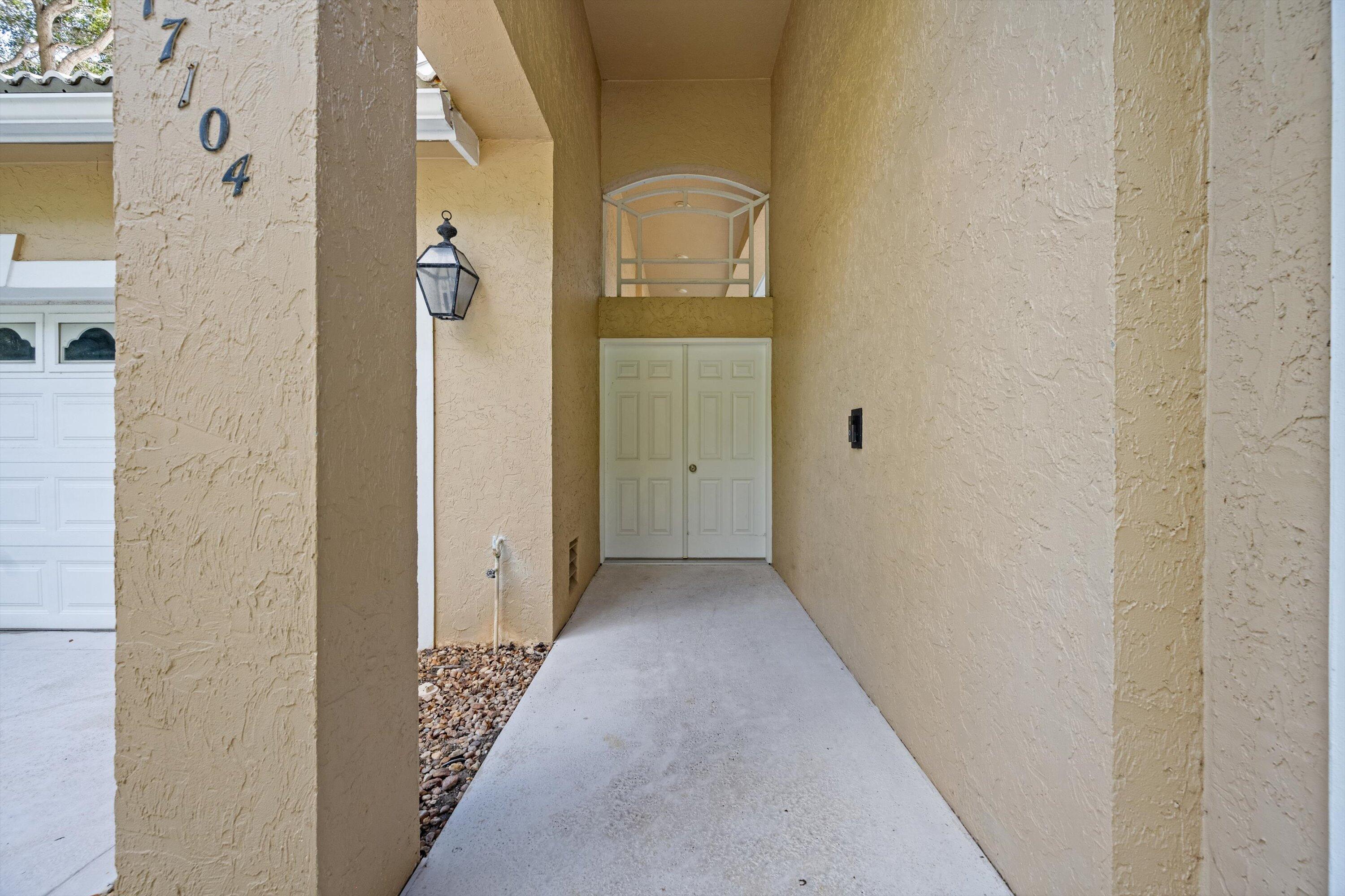 17104 Crossgate Drive