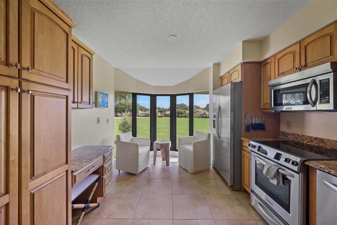 16914 Waterbend Drive 270