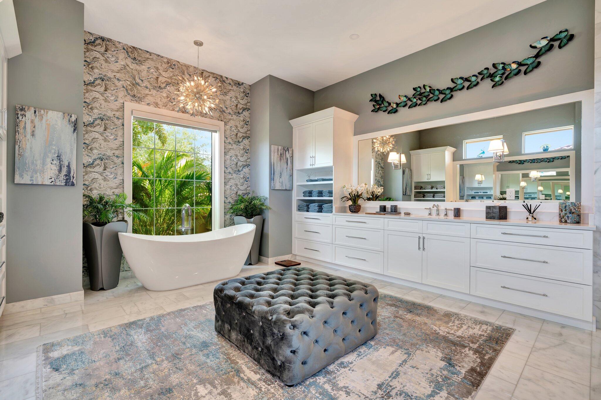 7701 SE Manhasset Place