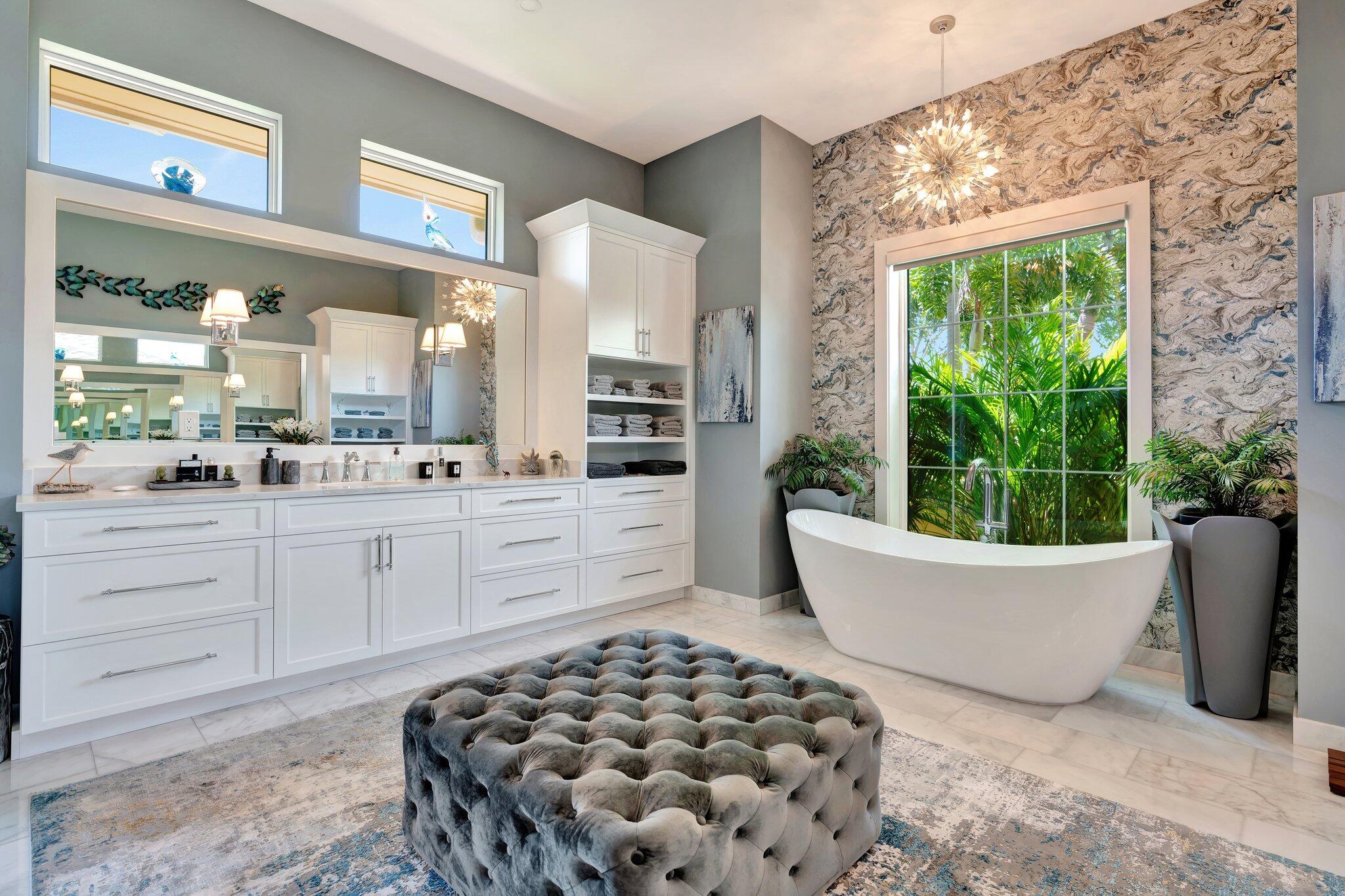 7701 SE Manhasset Place