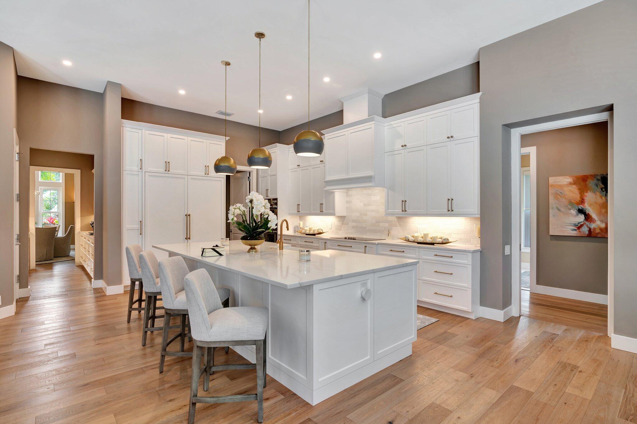 7701 SE Manhasset Place