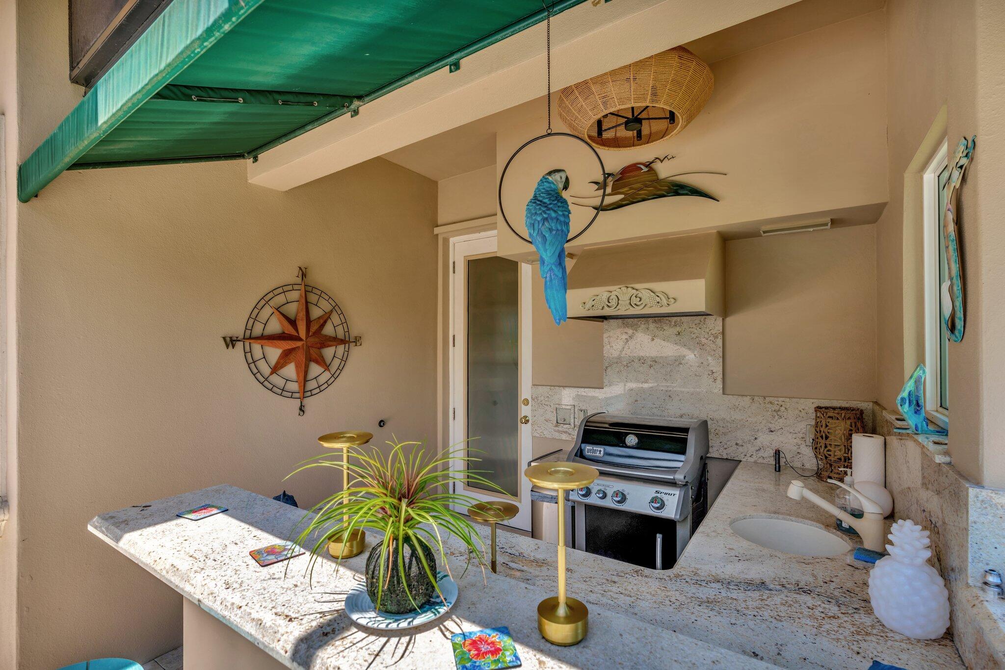 7701 SE Manhasset Place