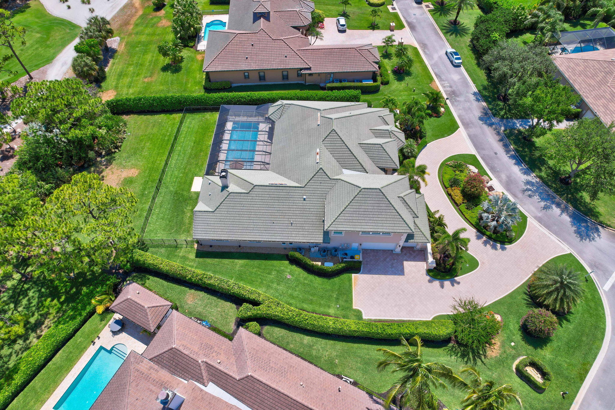 7701 SE Manhasset Place