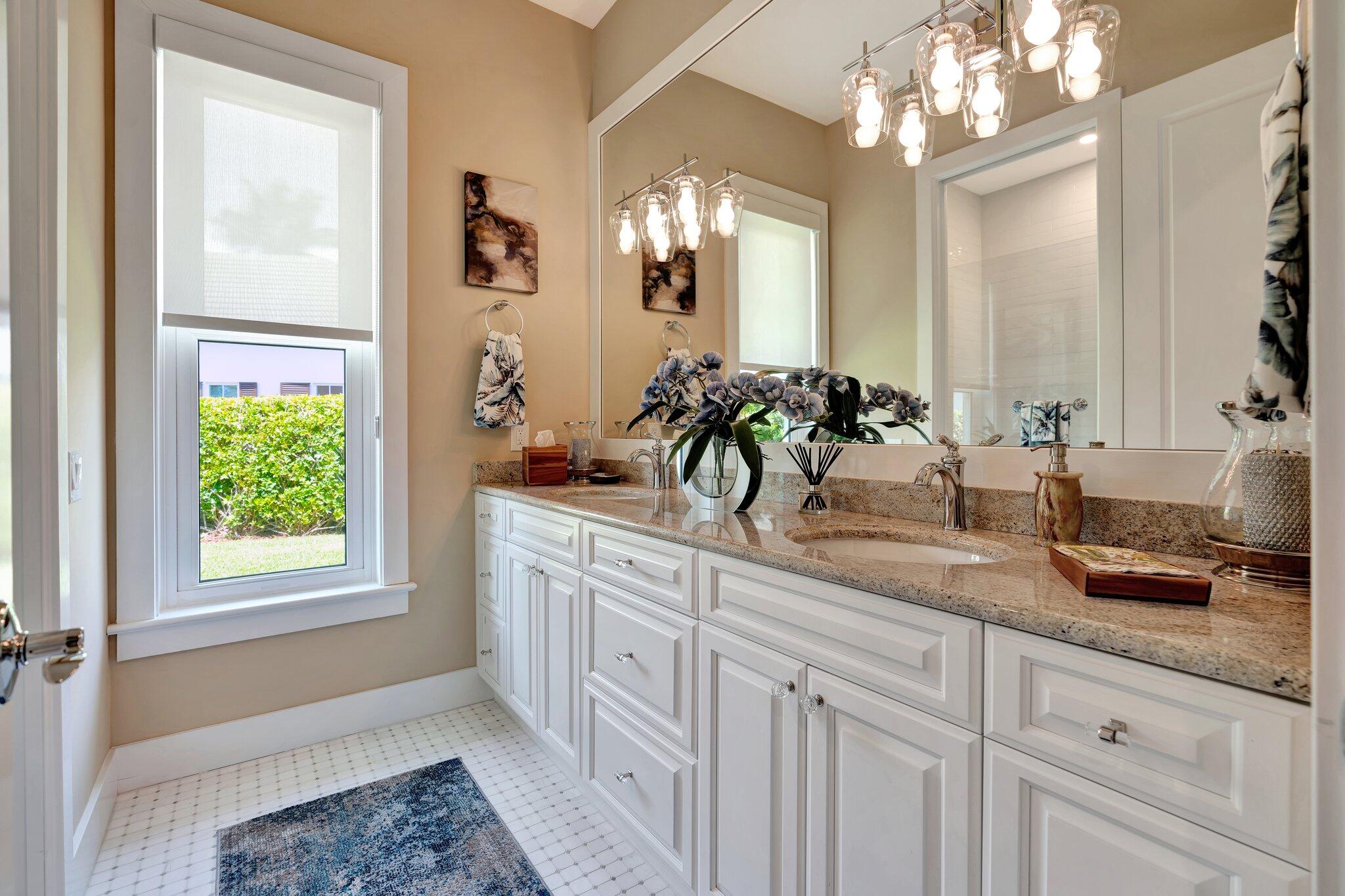 7701 SE Manhasset Place