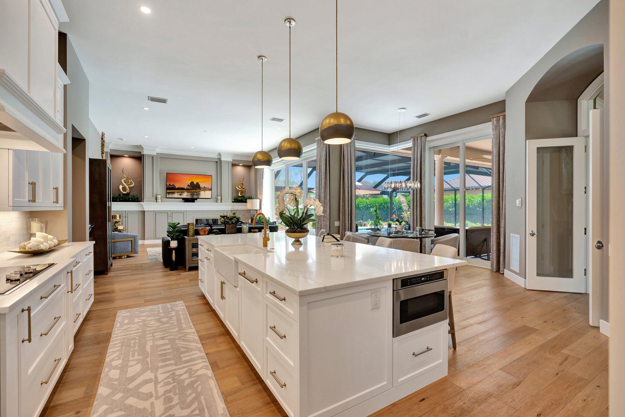 7701 SE Manhasset Place