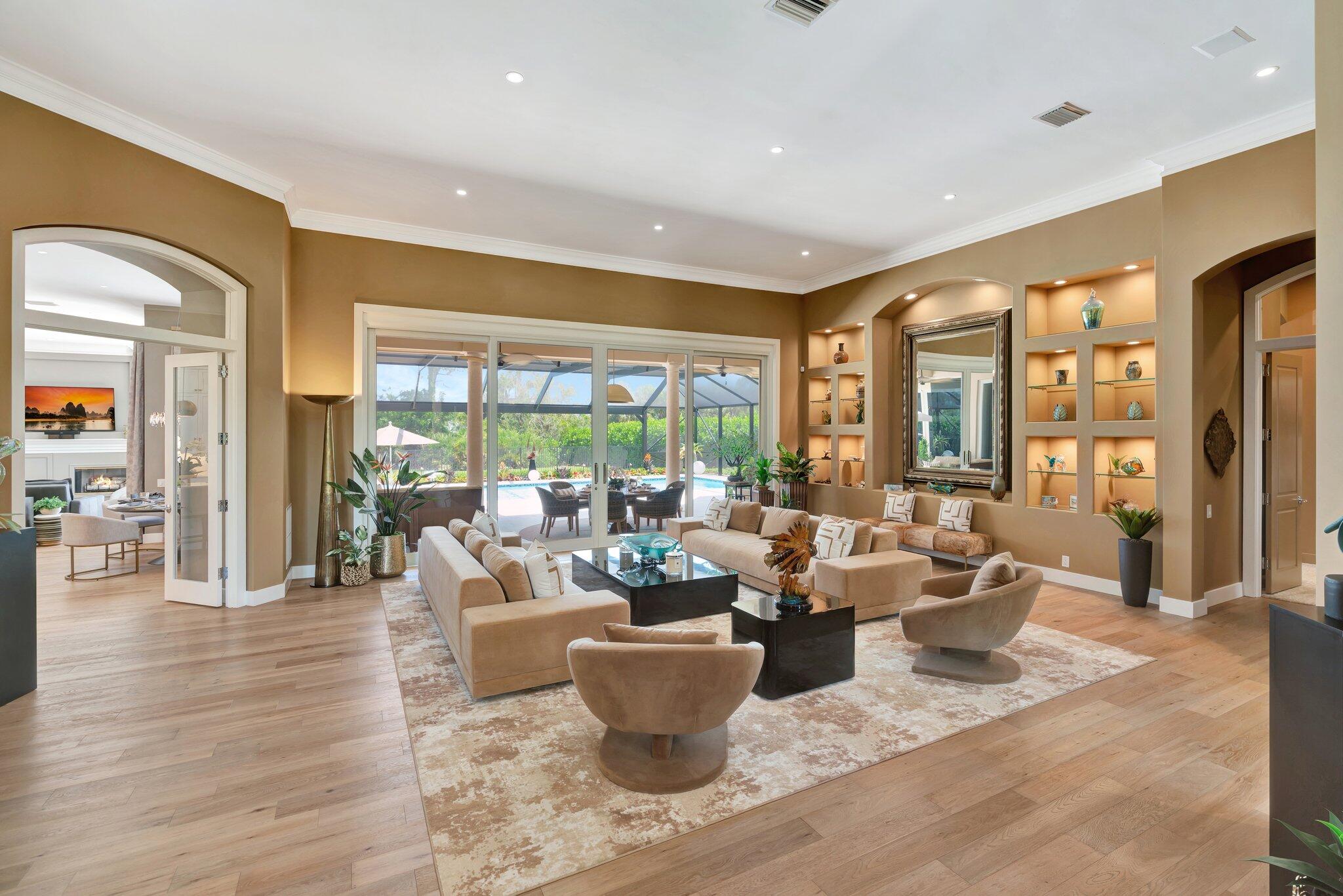 7701 SE Manhasset Place