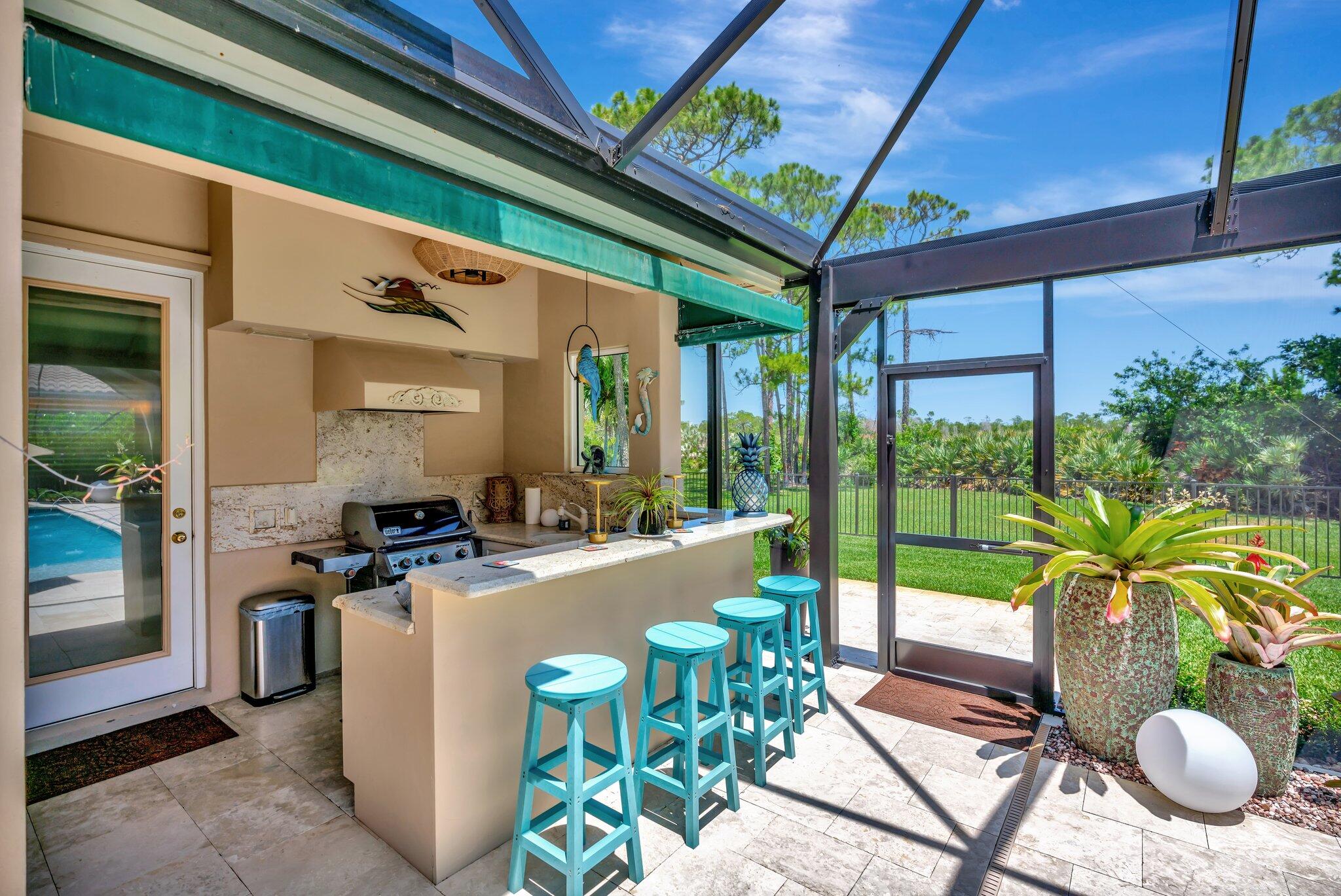 7701 SE Manhasset Place